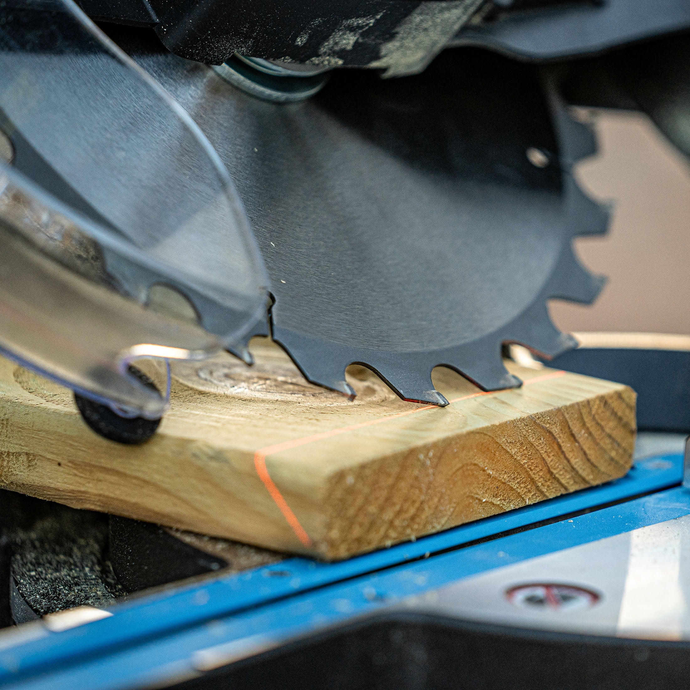 ShopMaster 10 inch Sliding Miter Saw - Image 6