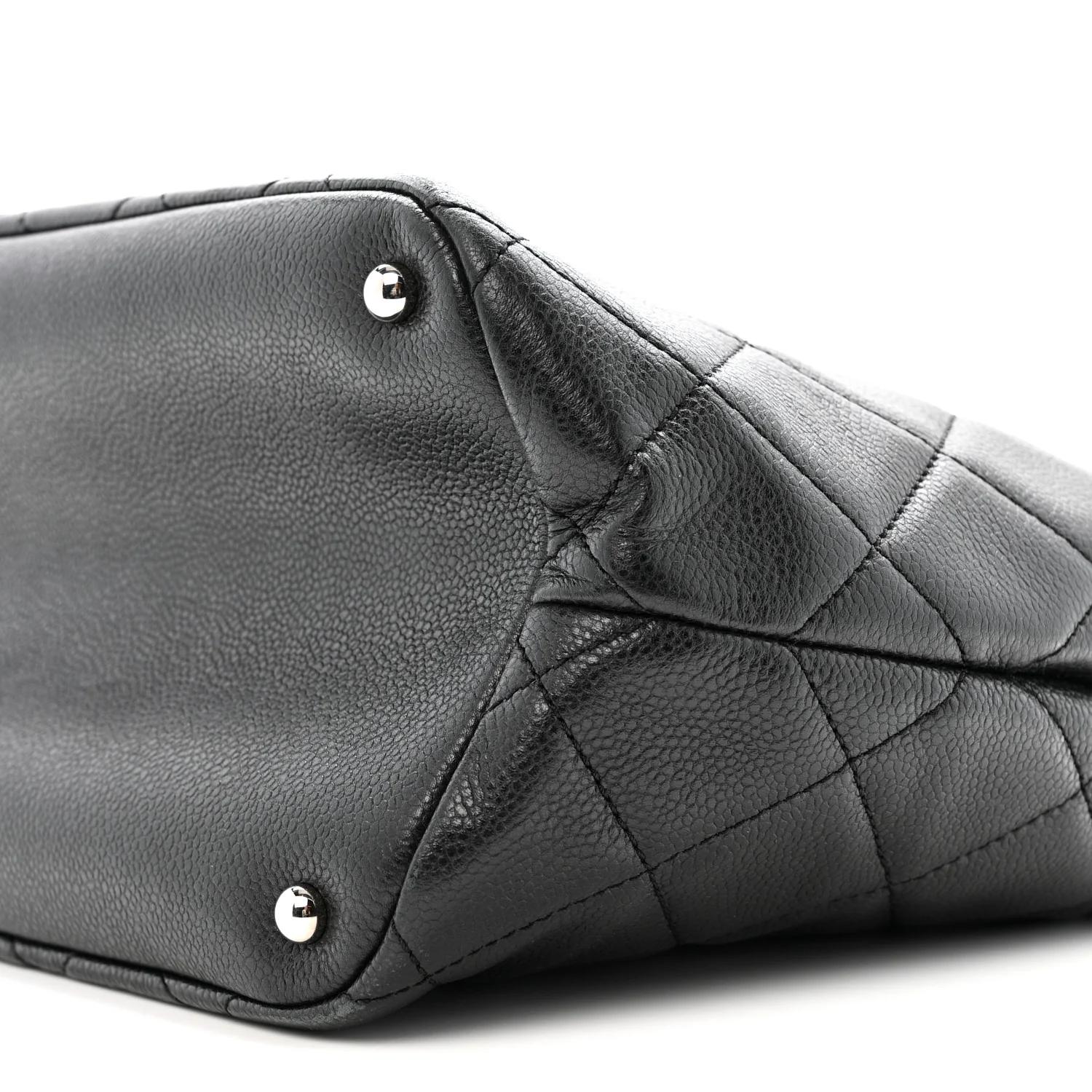Caviar Quilted CC Timeless Soft Tote Black