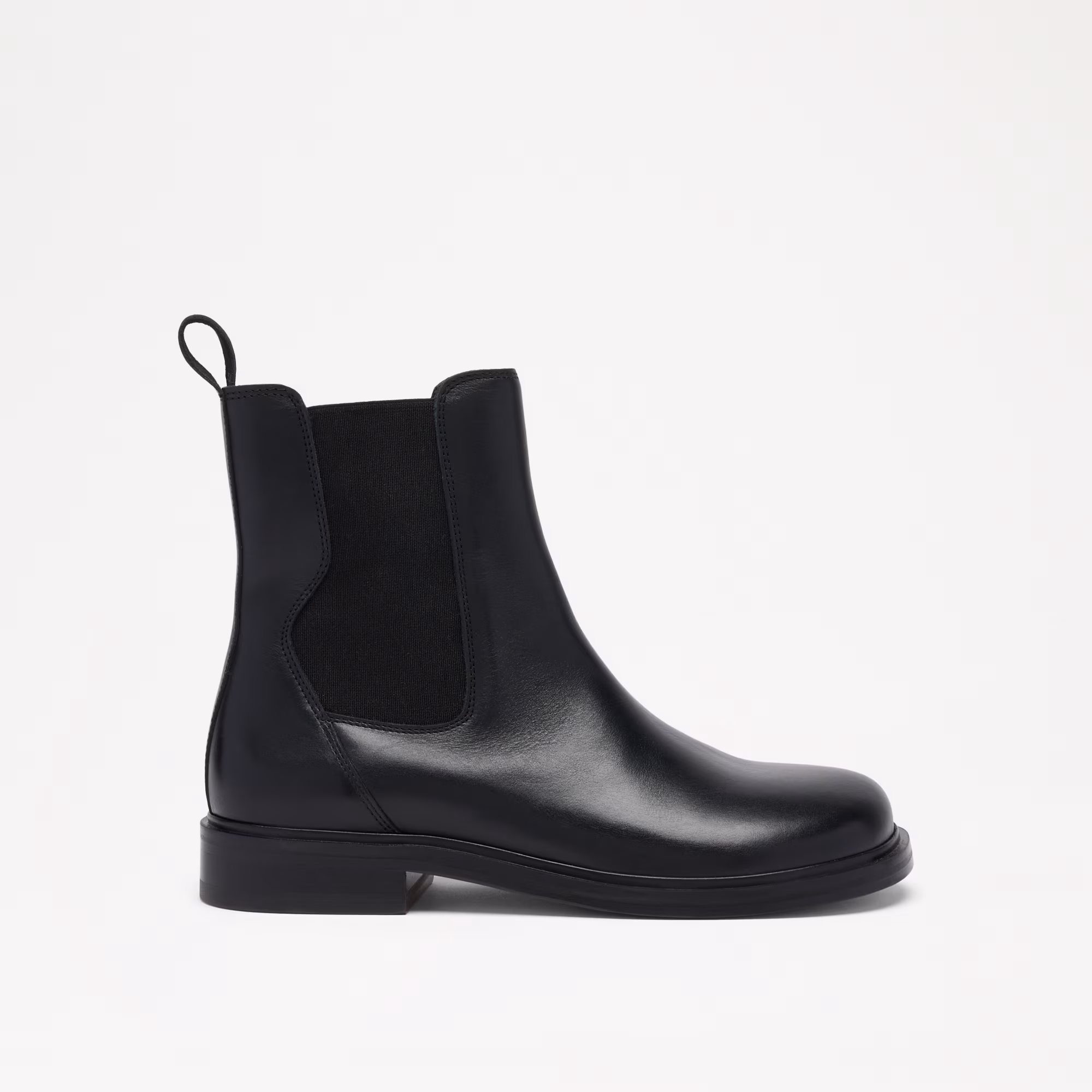 Thurlwood<br>Clean Pull On Chelsea Boot