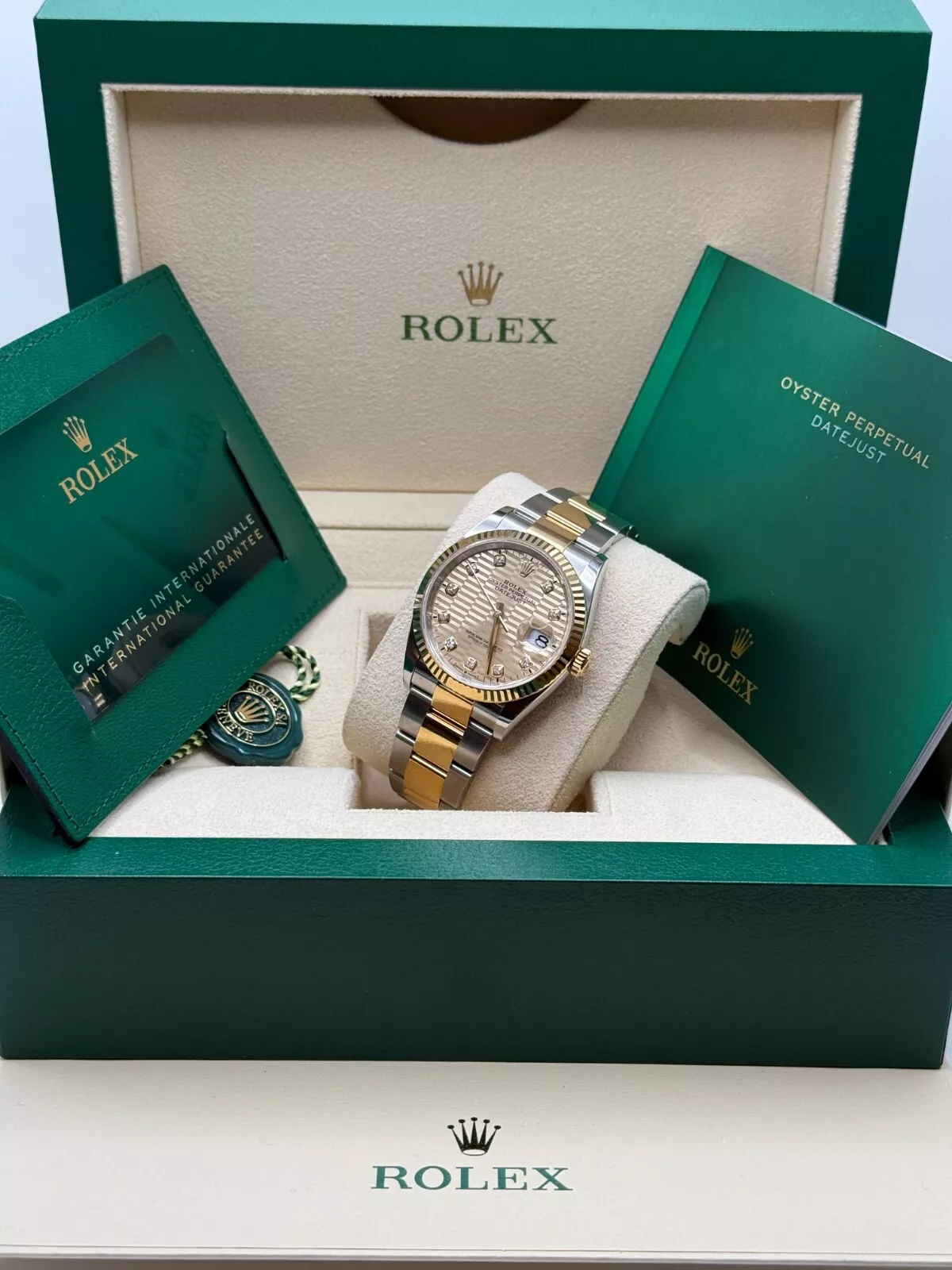 [Super Clone]RLX  Datejust 36mm 126233-0046 Golden Fluted Motif 36mm Dial Oyster Bracelet