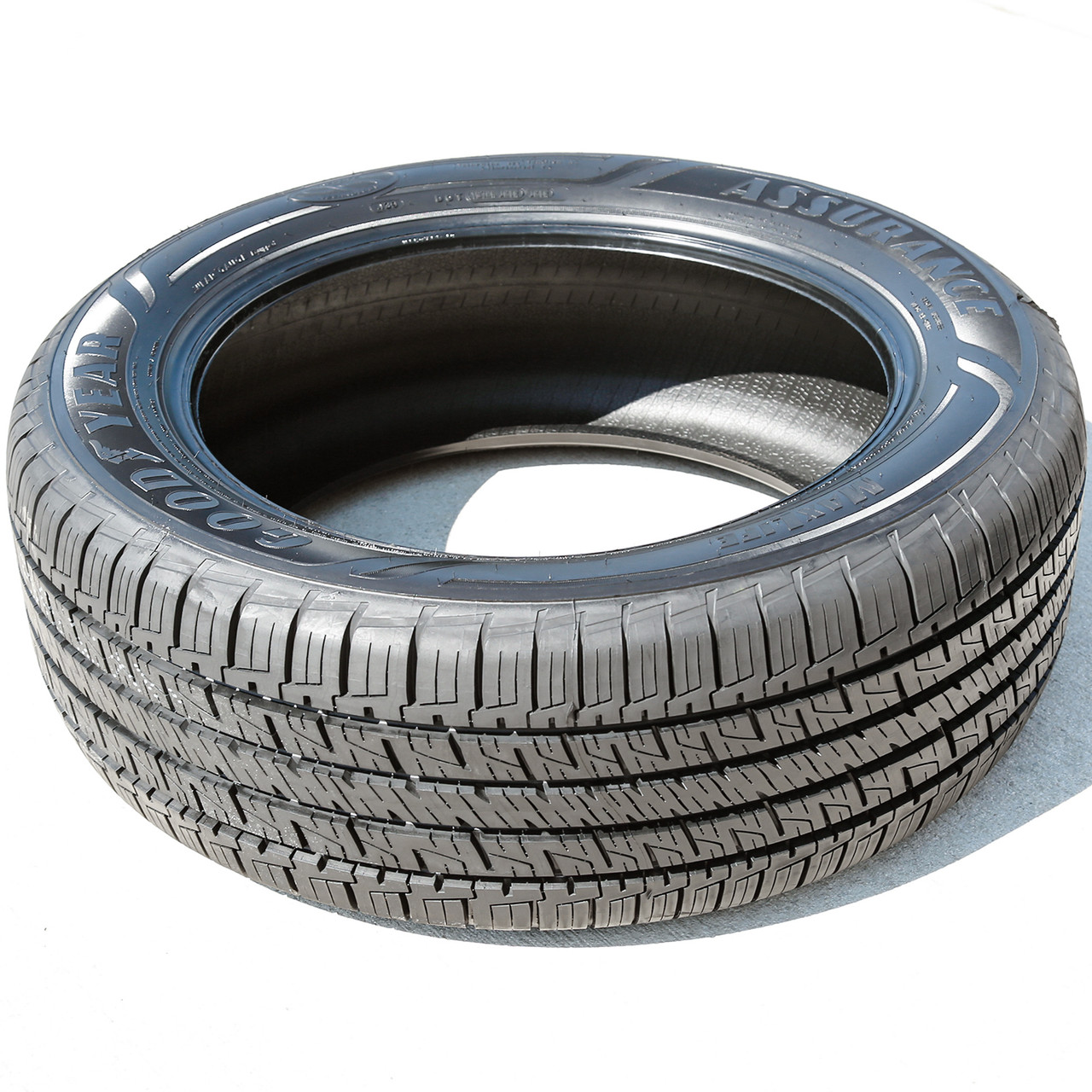Goodyear Assurance Maxlife 225/50R17 94V All - Season Tire