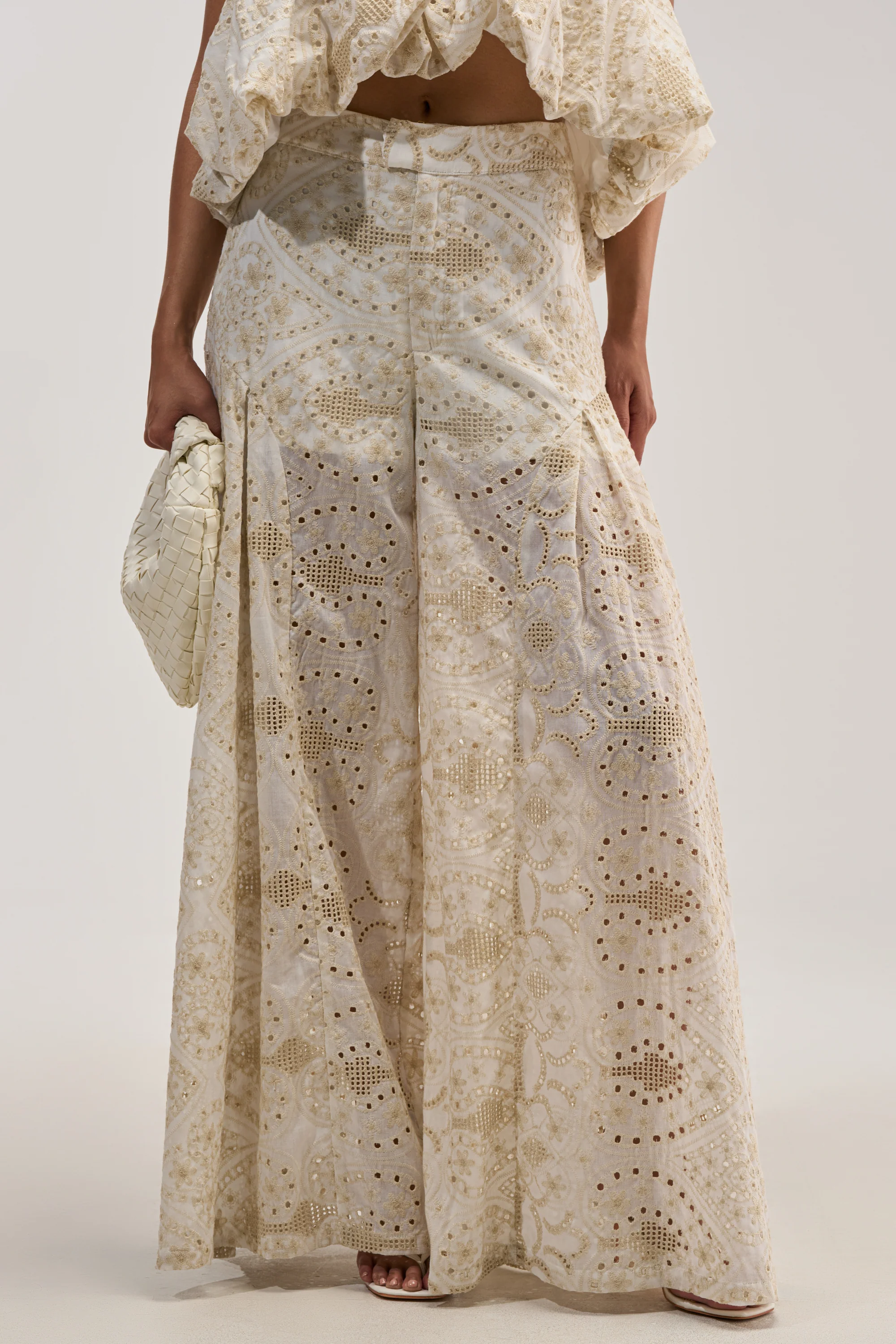 SUMMER TIME BLISS EYELET TROUSER - Akira Store