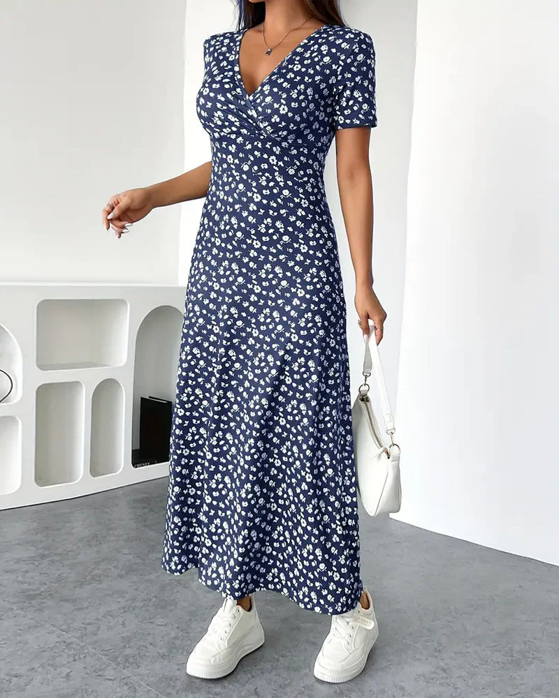 Robe moulante imprimée élégante