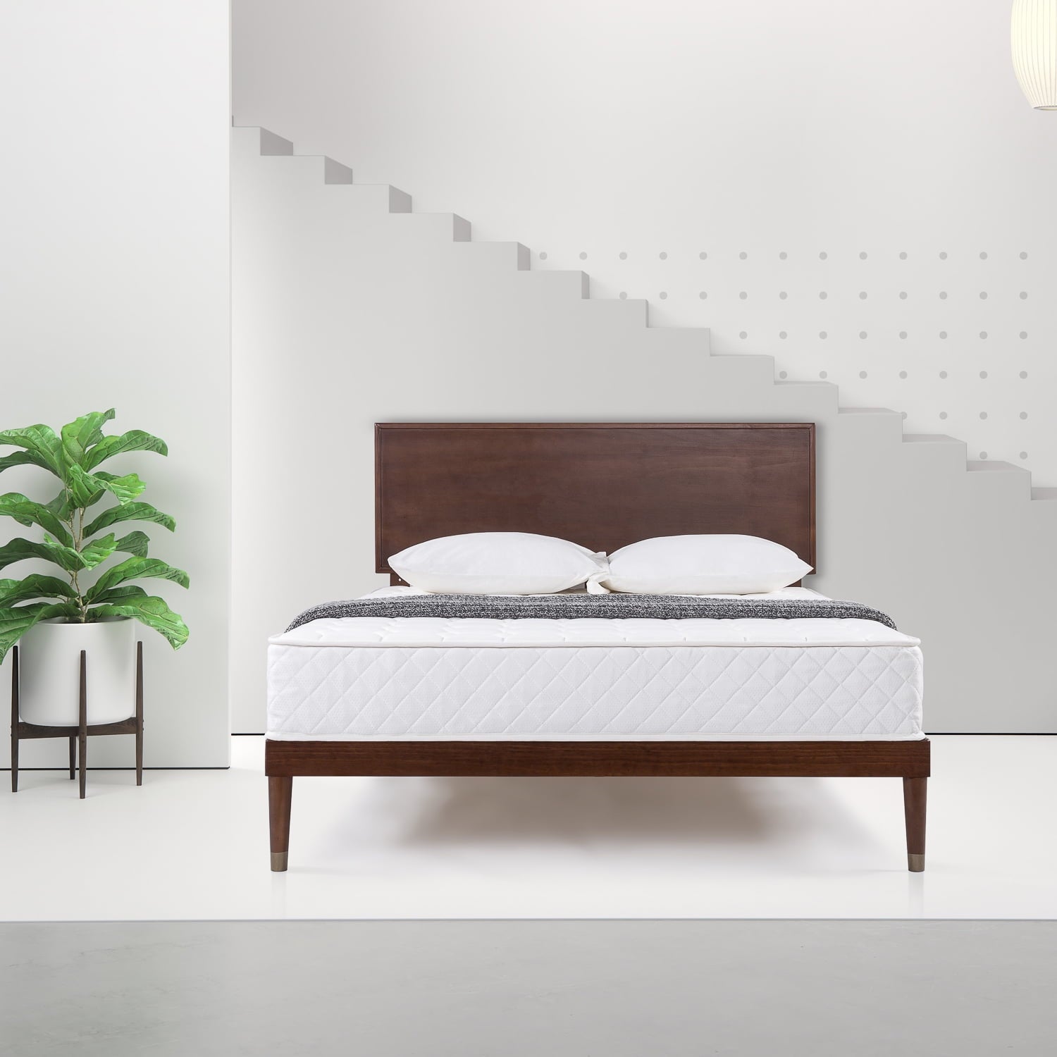 8 Quilted Hybrid of Comfort Foam and Pocket Spring Mattress. Full