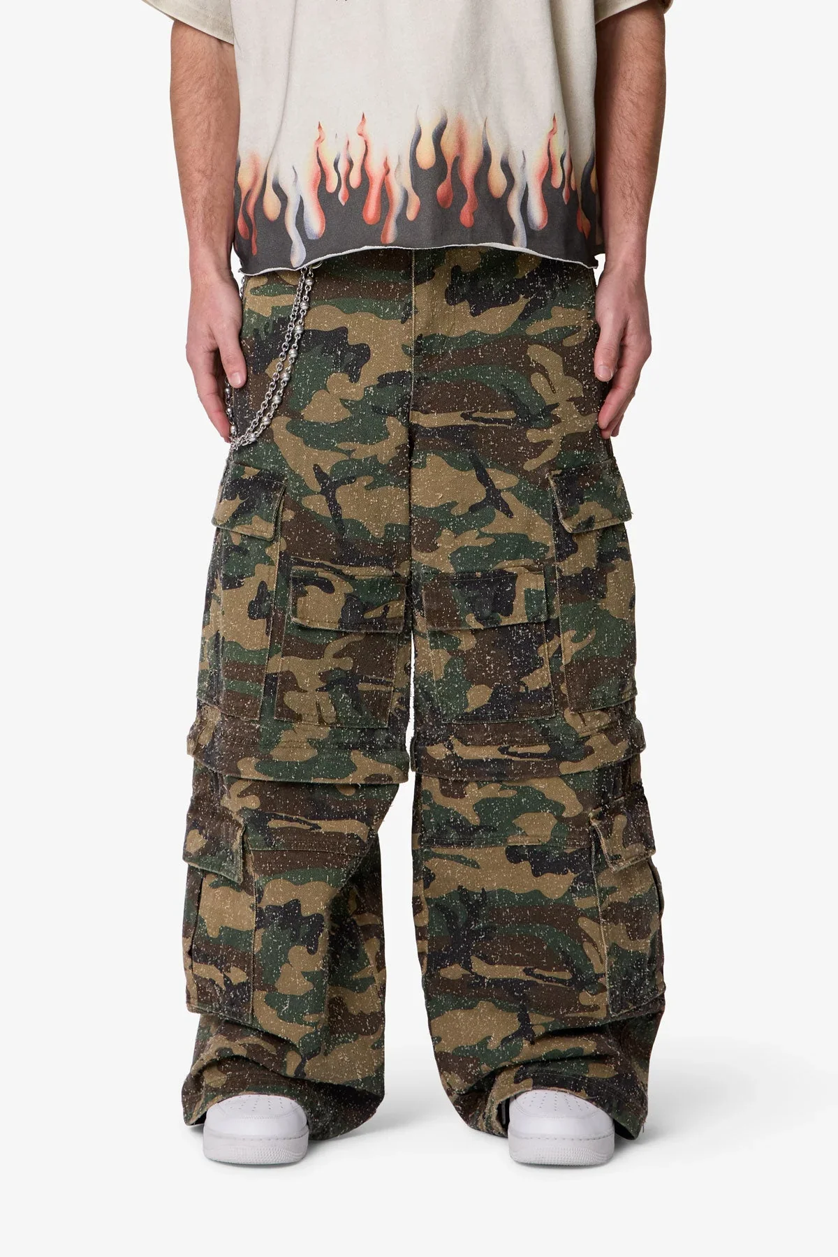 Distressed Rave Cargo Pants - Camo