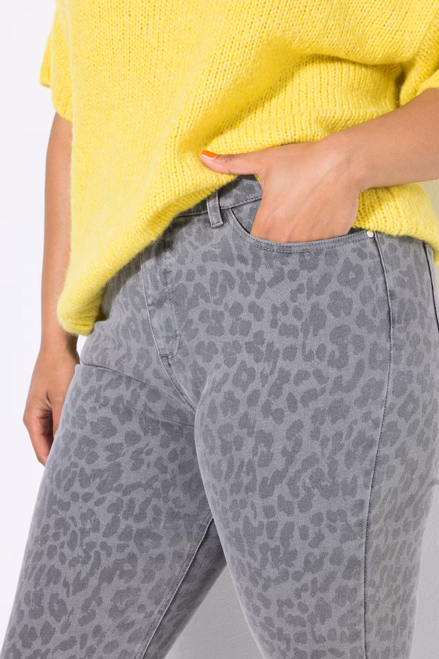 5-pocket leopard pattern mom jeans