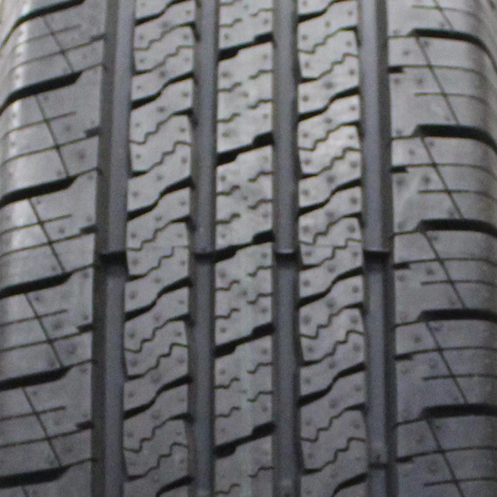 Lexani LXHT - 206 Highway LT275/70R18 125/122S E Light Truck Tire