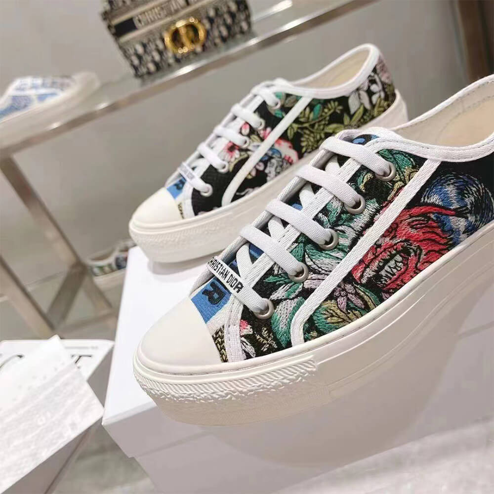WALK N DIOR SNEAKER