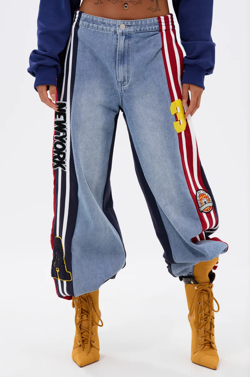 LIGHTS OUT TWO-IN-ONE JEANS - Akira Store