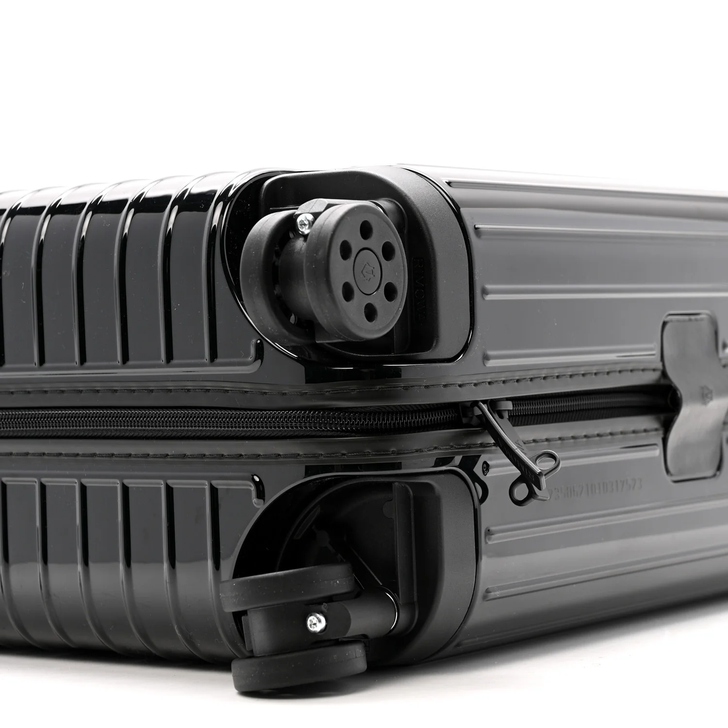 Gloss Polycarbonate Essential Lite Cabin U Black