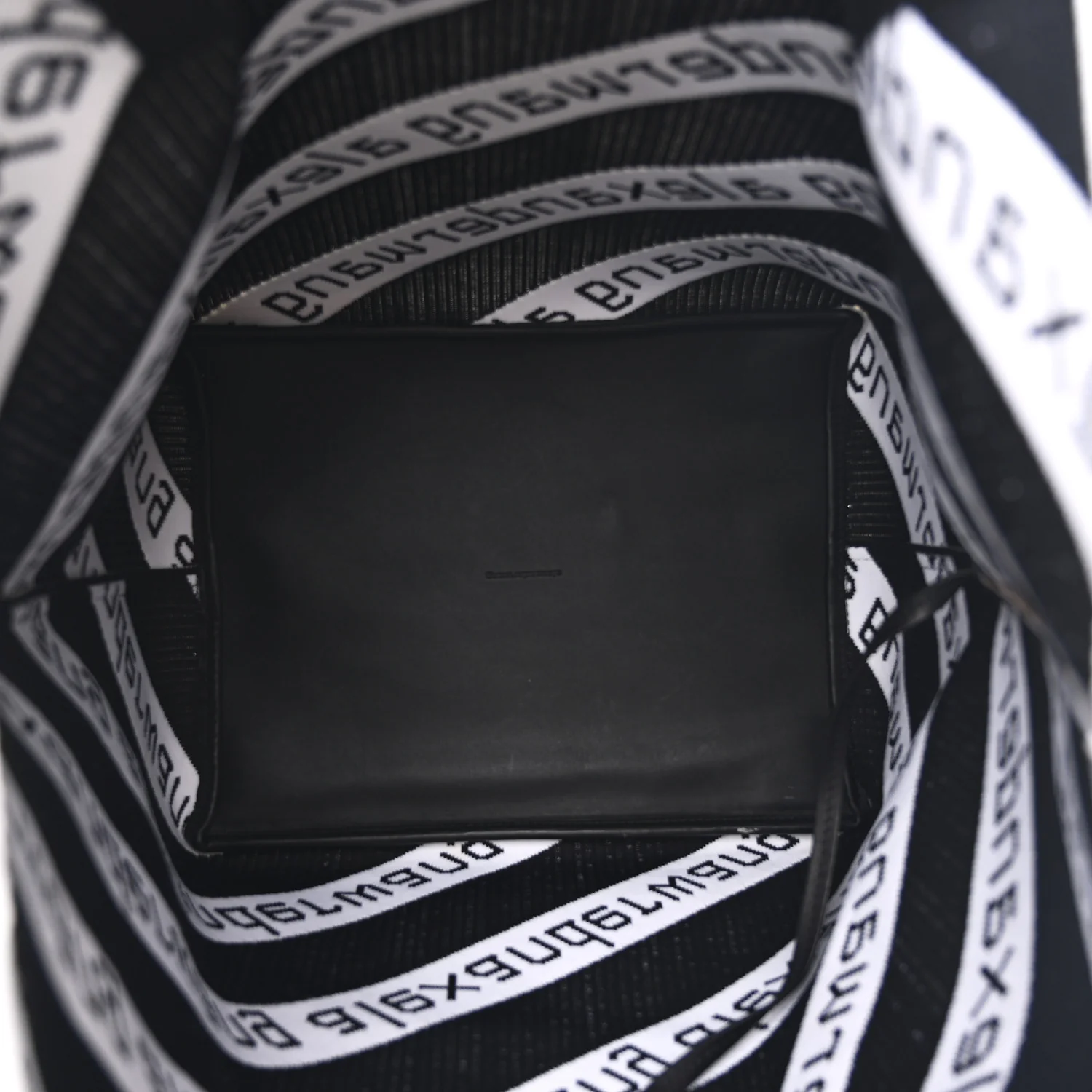Knit Jacquard Diagonal Logo Roxy Tote White Black