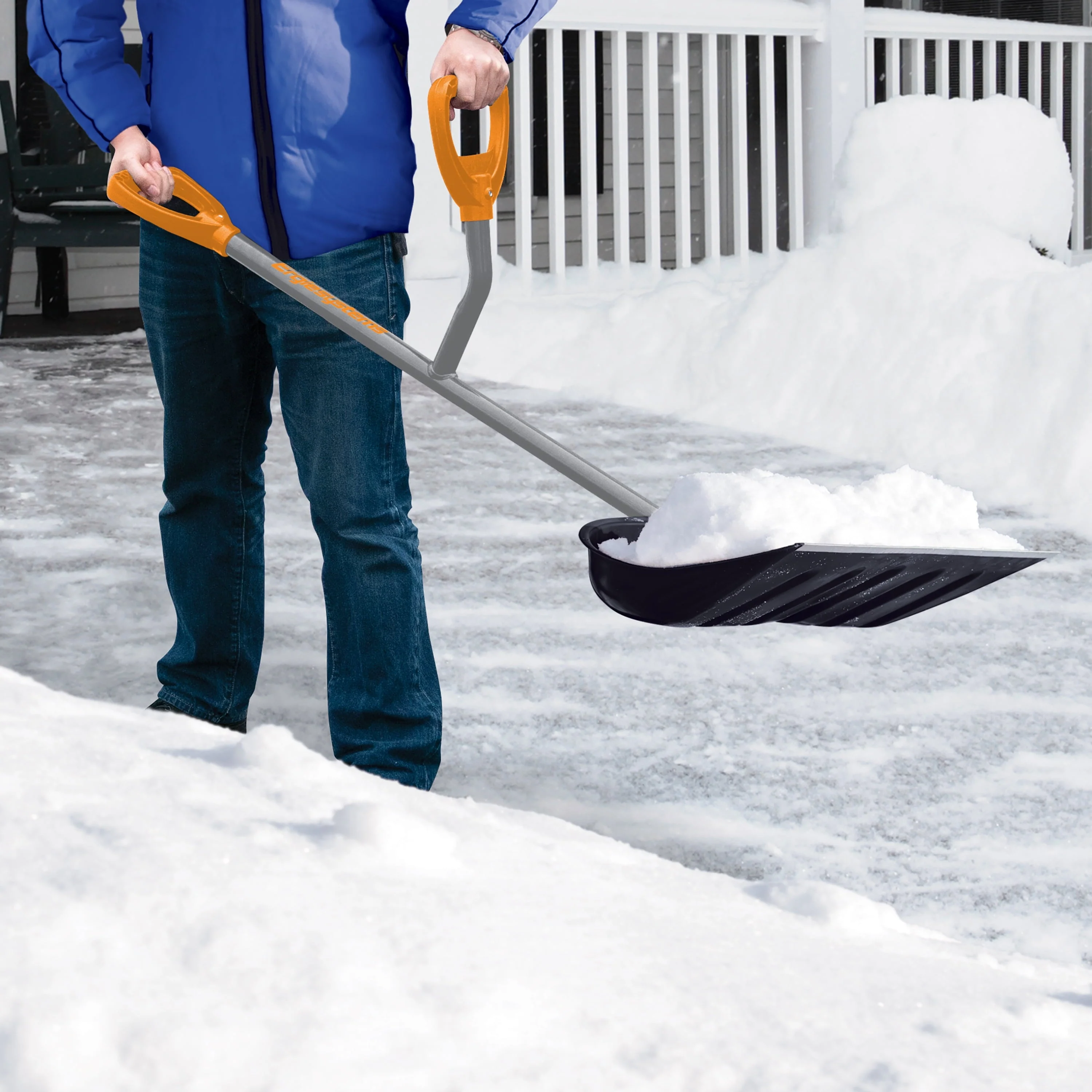 Ergie Systems 18" Impact Resistant Snow Shovel, 34 5" Steel Shaft Image 4