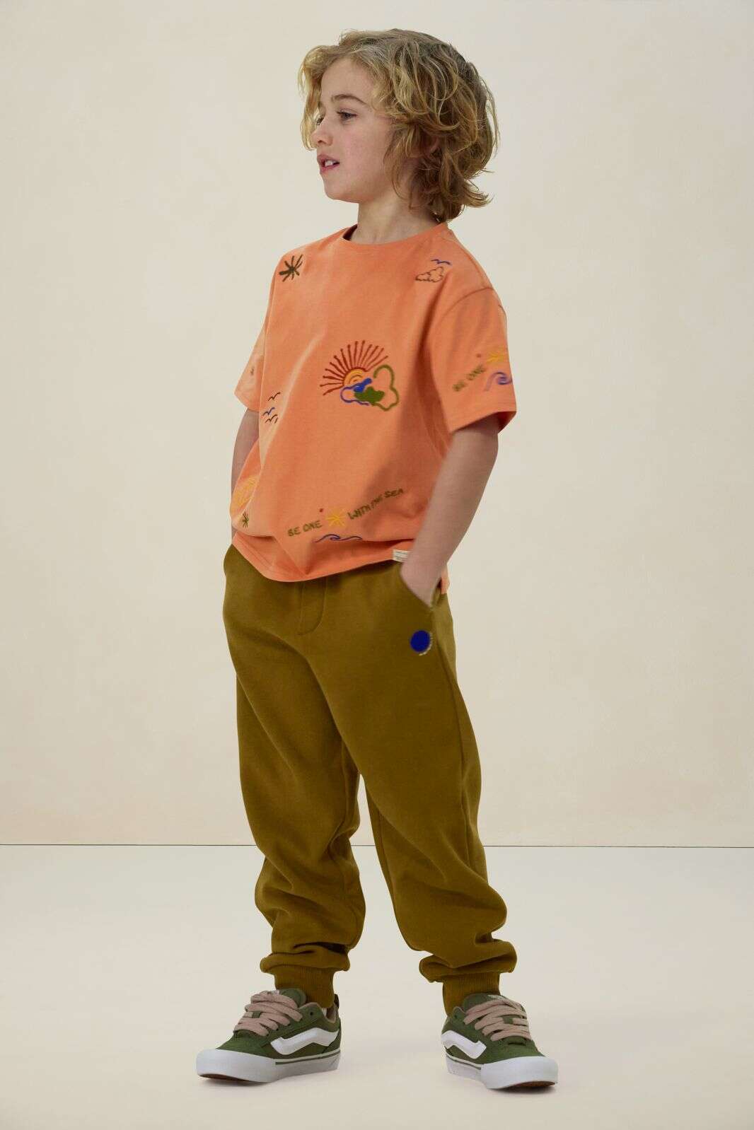 Oranje oversized t-shirt met embroidery