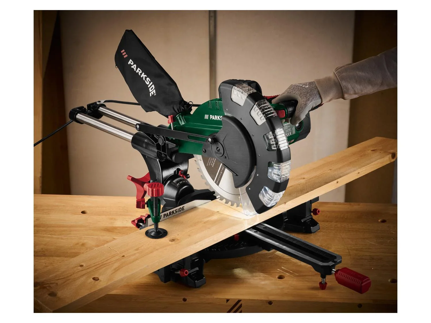 PARKSIDE Scie  onglet radiale PZKS 254 A1, 254 mm, 2000 W
