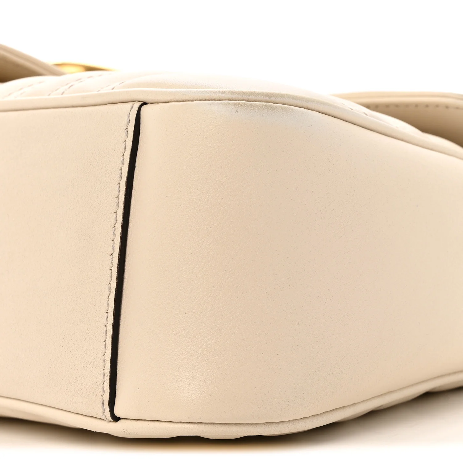 Calfskin Matelasse Small GG Marmont Shoulder Bag White