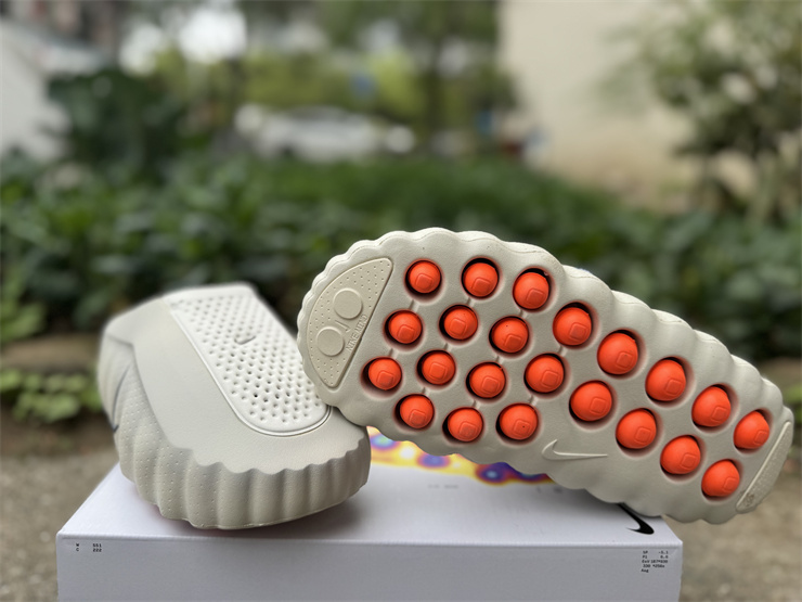 Nike Mind 001