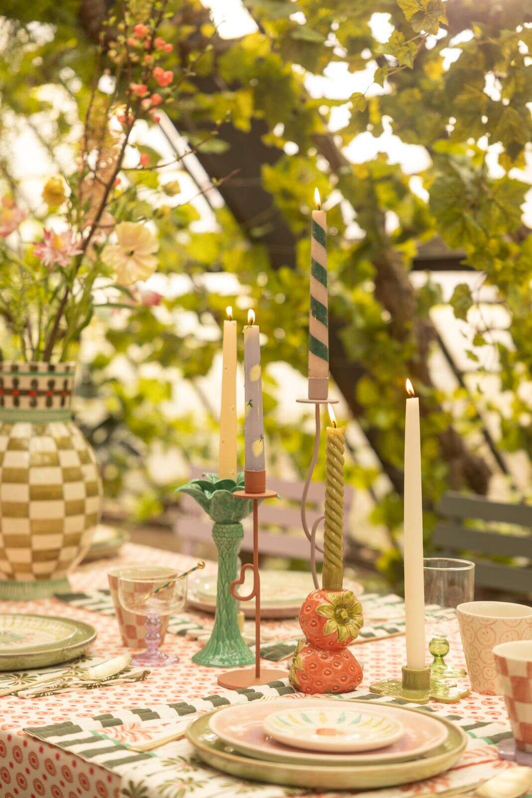 Donkerroze kandelaar met hart