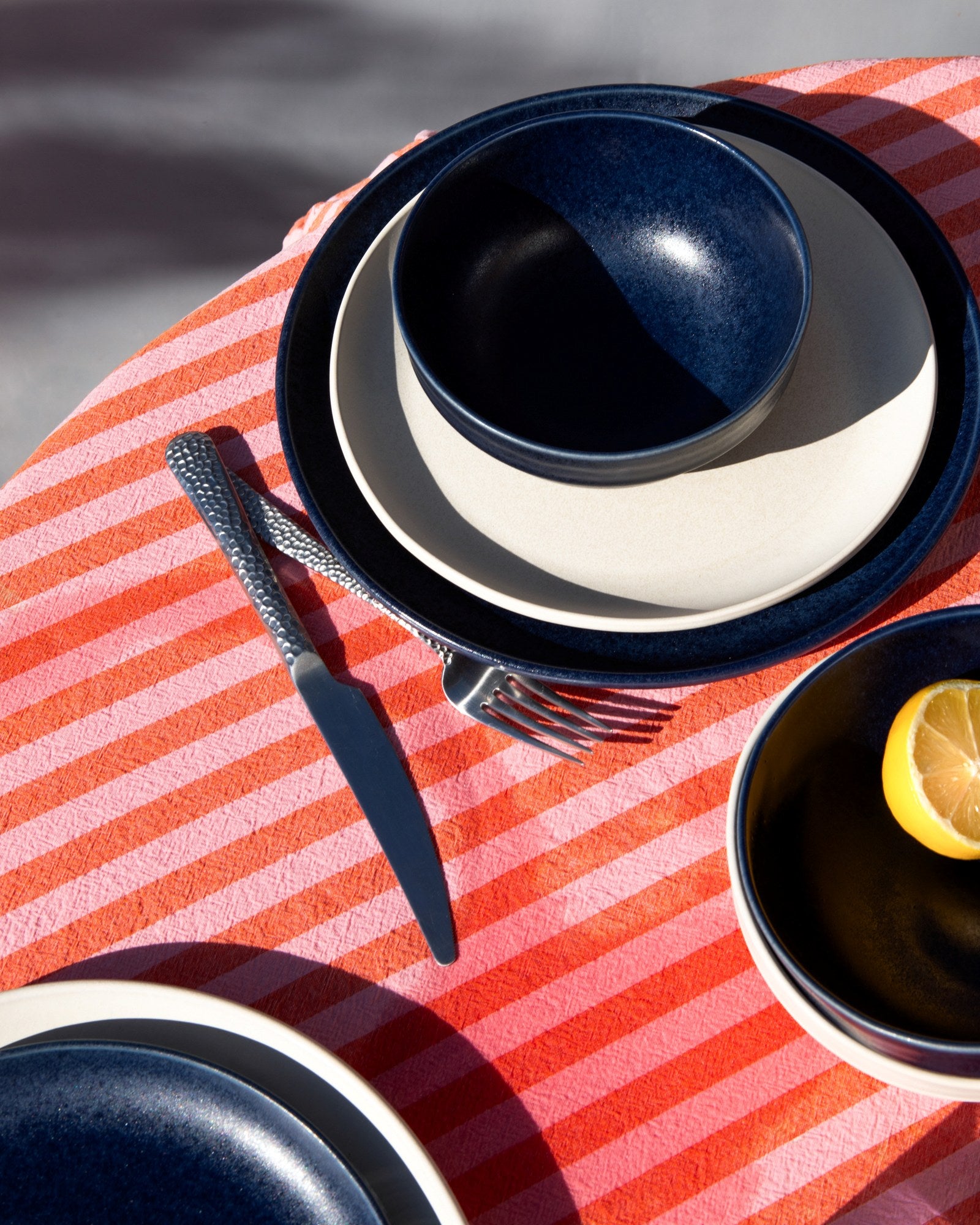 SERENO - CEREAL BOWL MODERN DARK BLUE