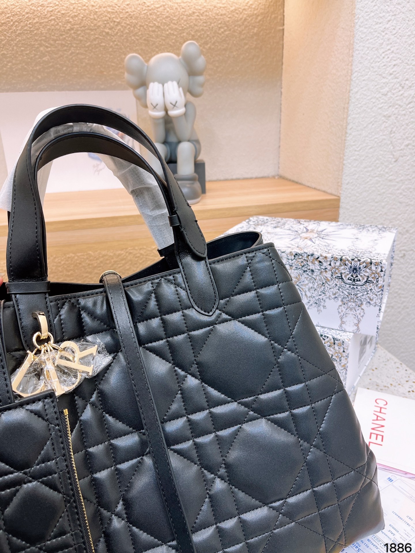 D D TOUJOURS new arrival tote bag size: 34 * 27 cm