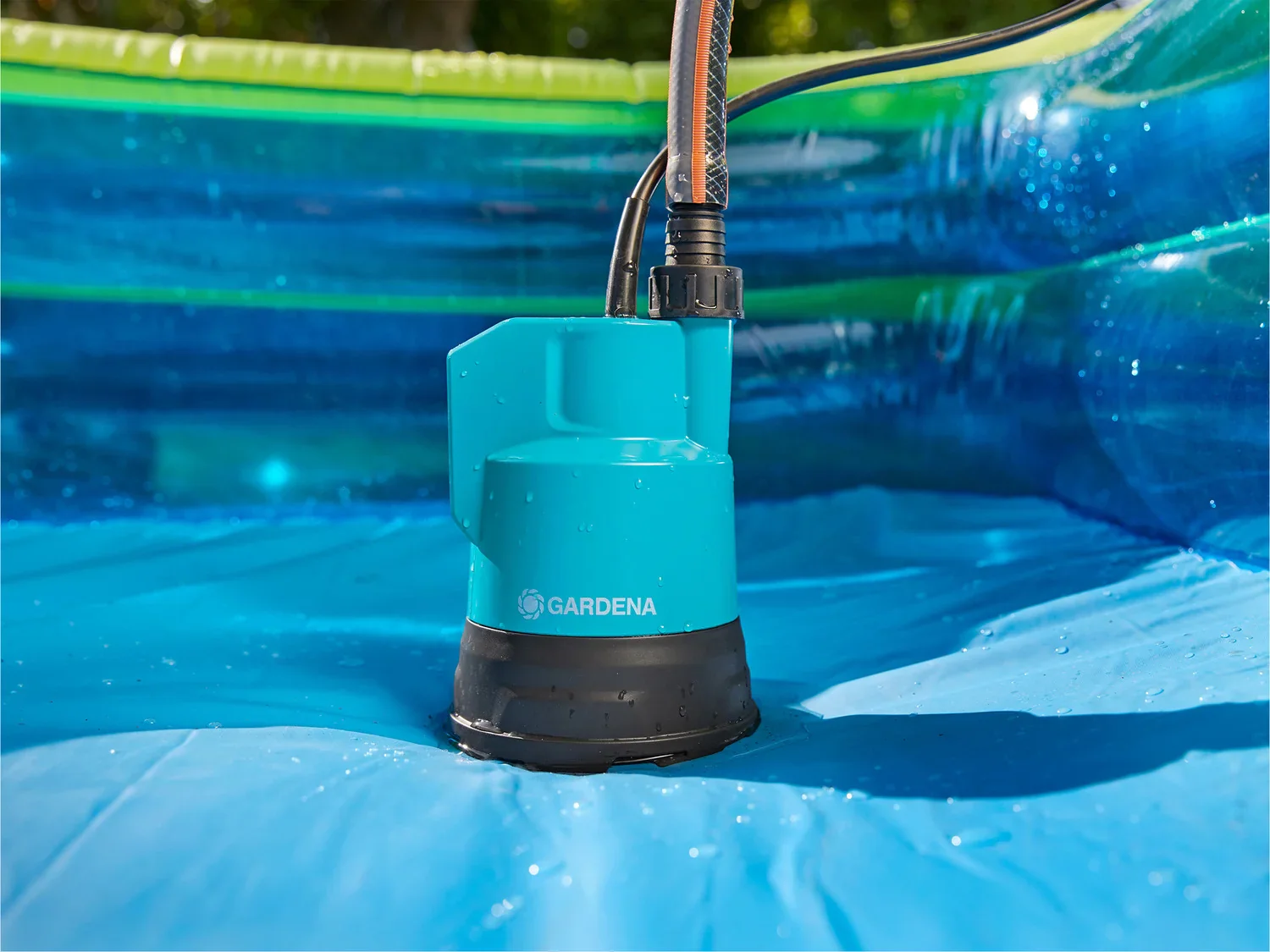 Gardena Pompe pour collecteur d'eau de pluie 2000/2 18V P4A, 2000 l/h