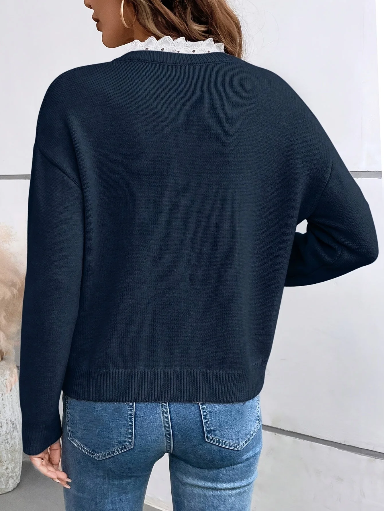 Blouse élégante pour femmes avec bordure en dentelle