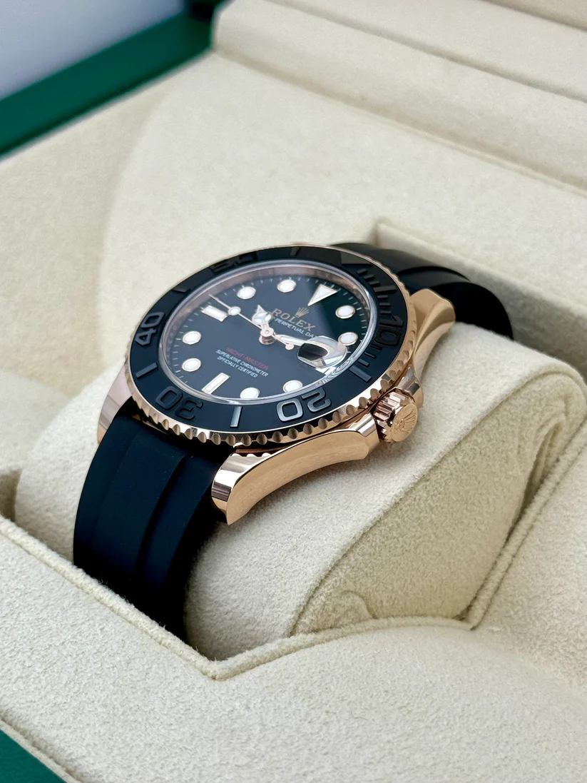 [Super Clone]RLX Yacht-Master 37mm Rose Gold - Black Dial - Oysterflex Strap (Ref# 268655)