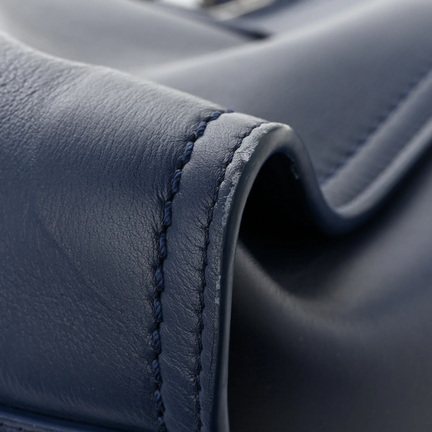 Calfskin Medium Deauville Navy