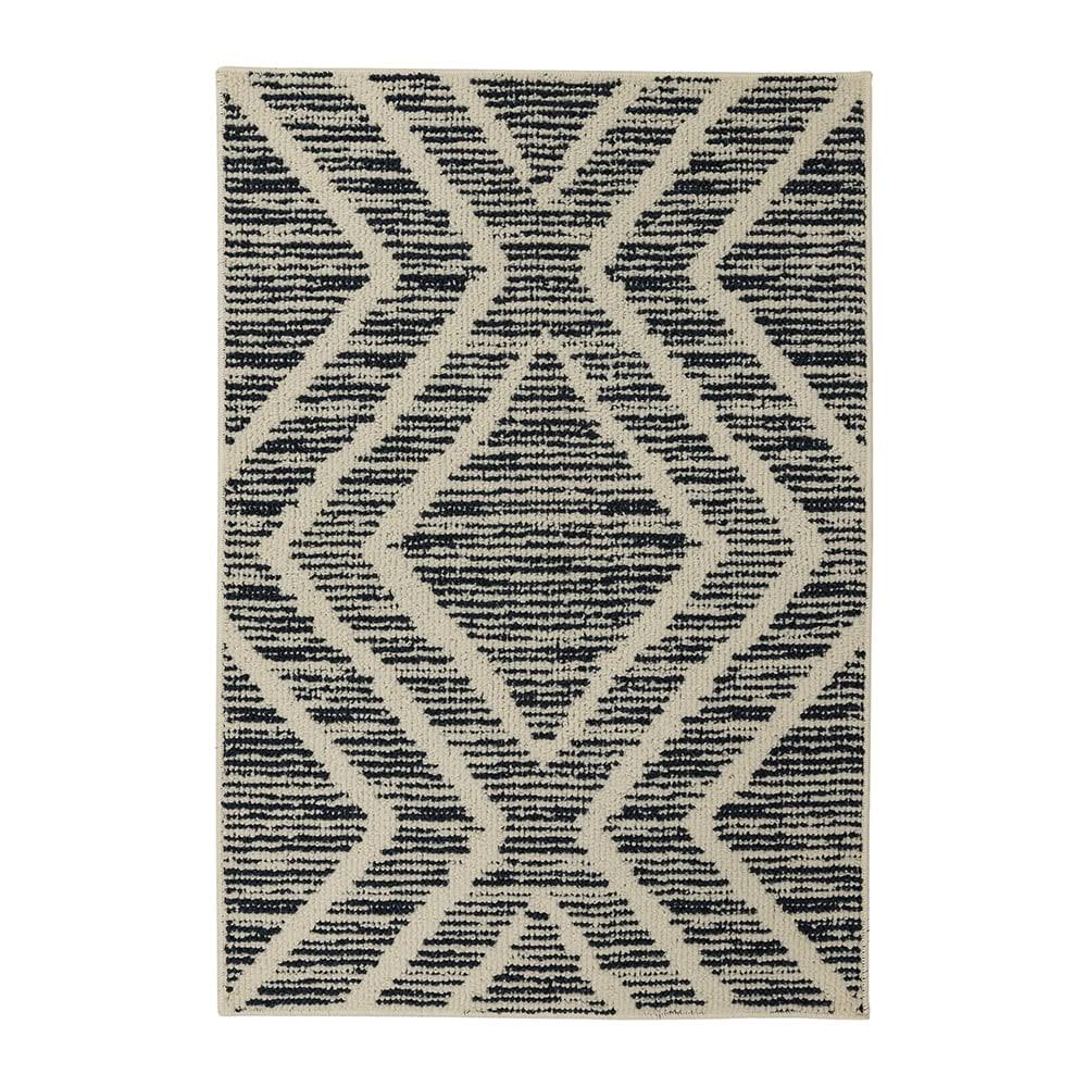 Mainstays Geometric Polyester Indoor Scatter Rug, Blue and White, 30 x 45, Size: 2'6 inch x 3'9 inch
