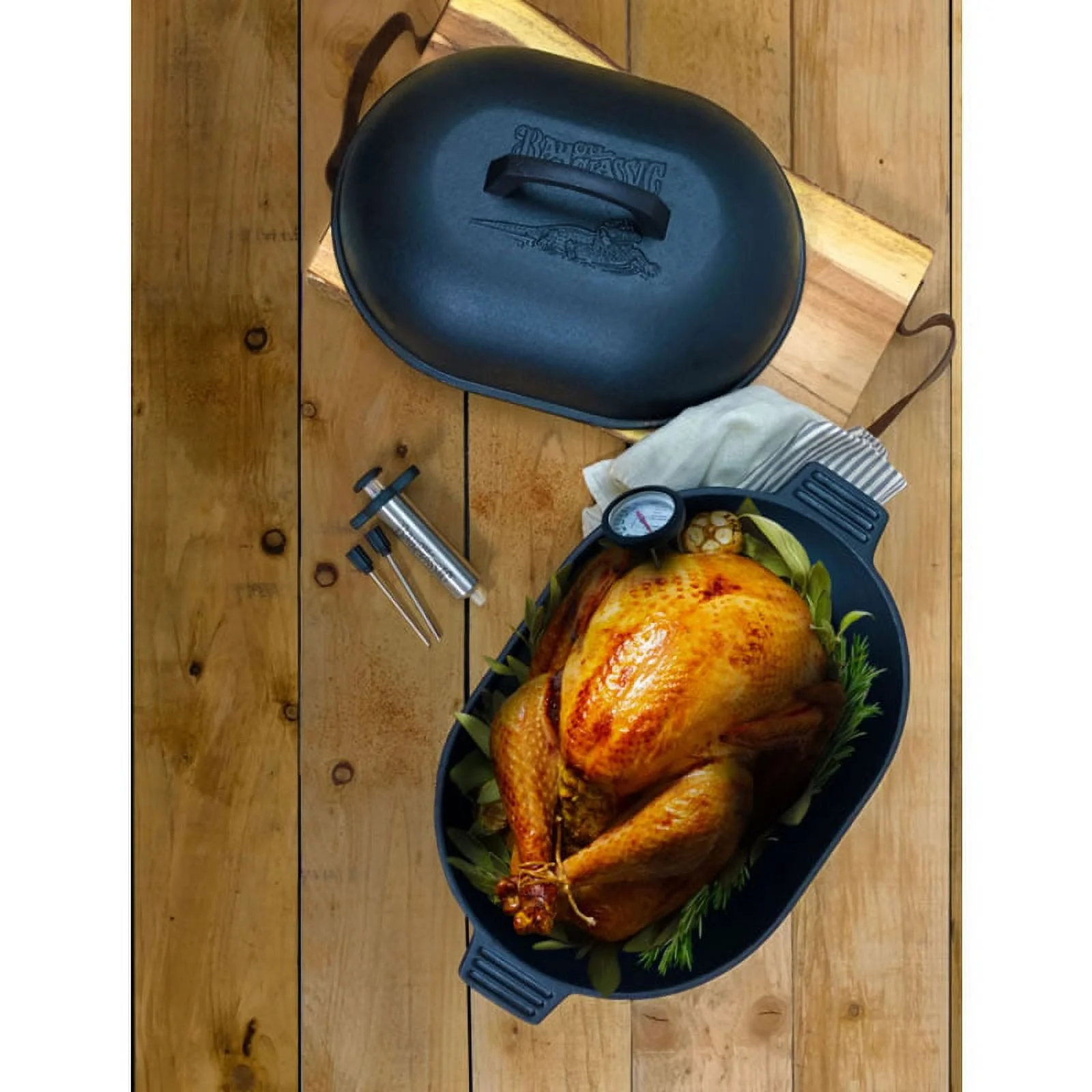 Bayou Classic 7418 12 - Qt Cast Iron Oval Roaster with Lid