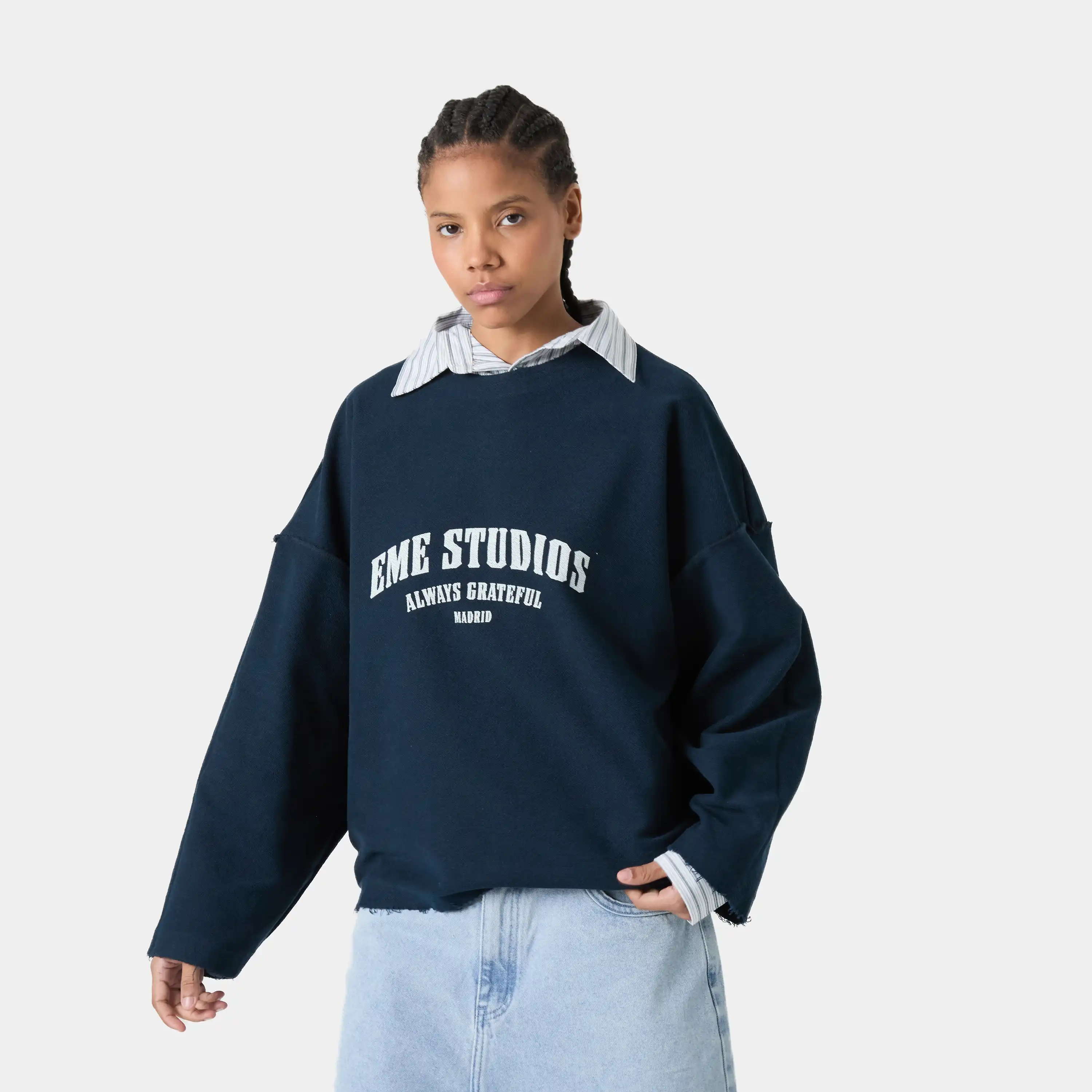 Suty Navy Reverse Crewneck