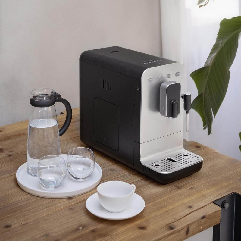 Kaffemaskin BCC12 1,4L m/melkeskummer svart matt