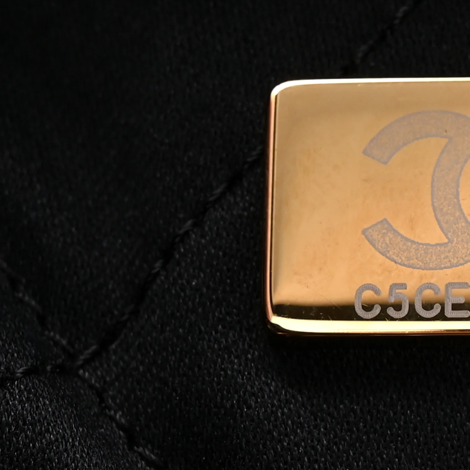 Shiny Calfskin Quilted Mini Chanel 22 Black