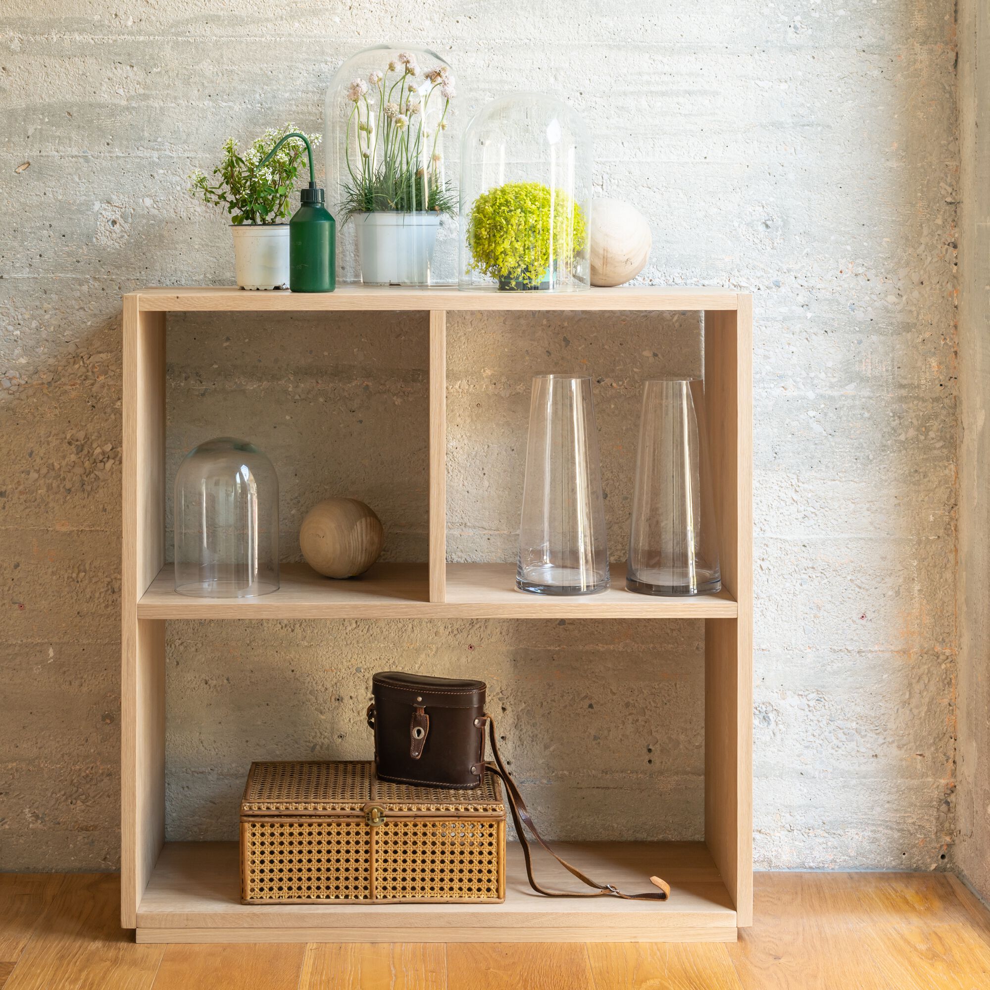 TASSIA - Meuble bas à 3 cases en chêne - bois clair