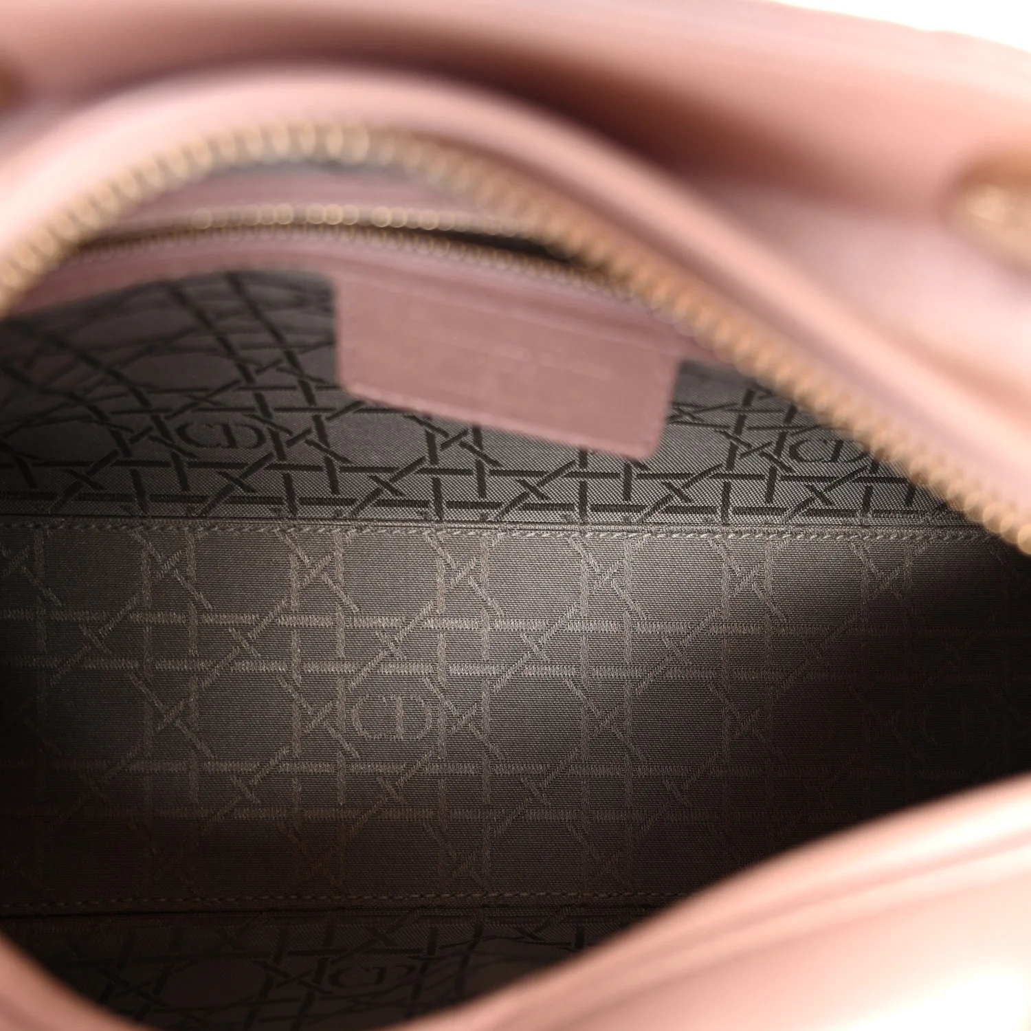 Pearly Lambskin Cannage Medium Lady Dior Lotus