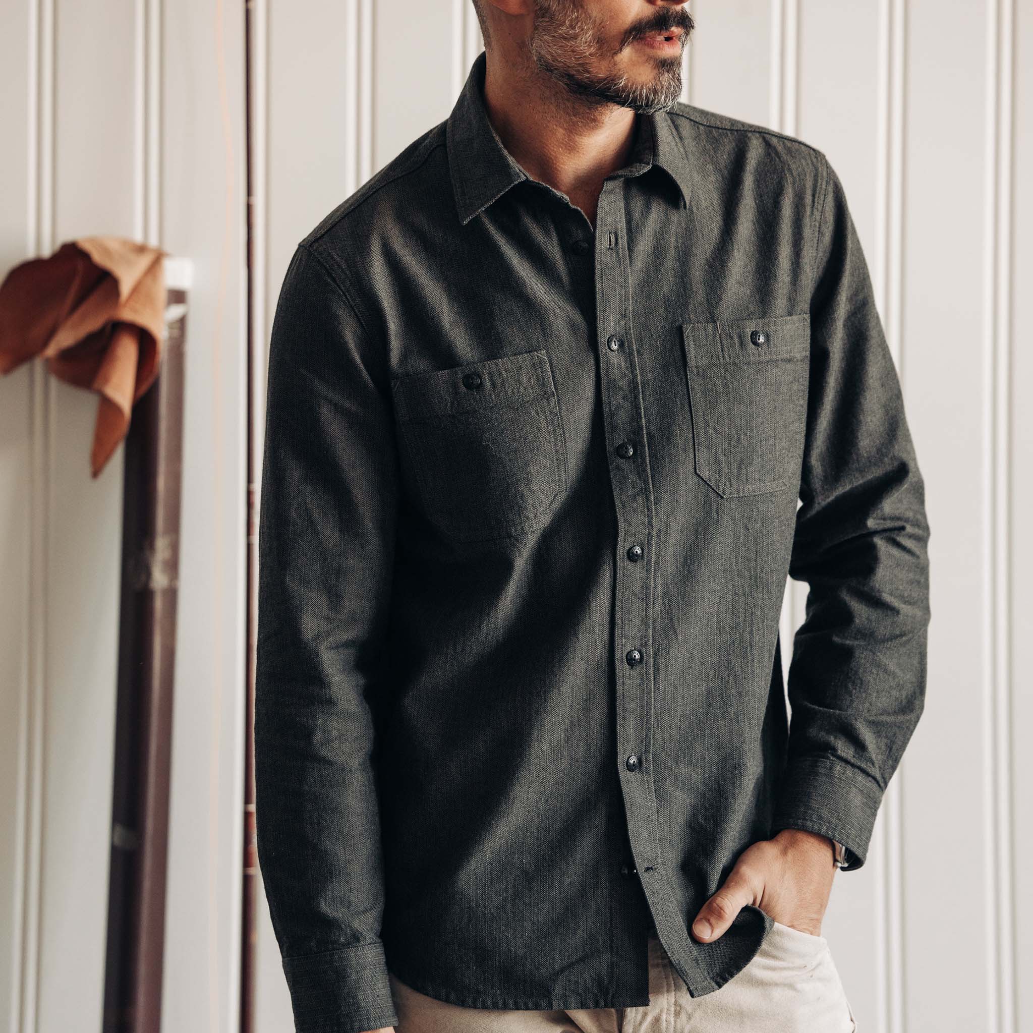 Chemise utilitaire en chevrons cassés olive
