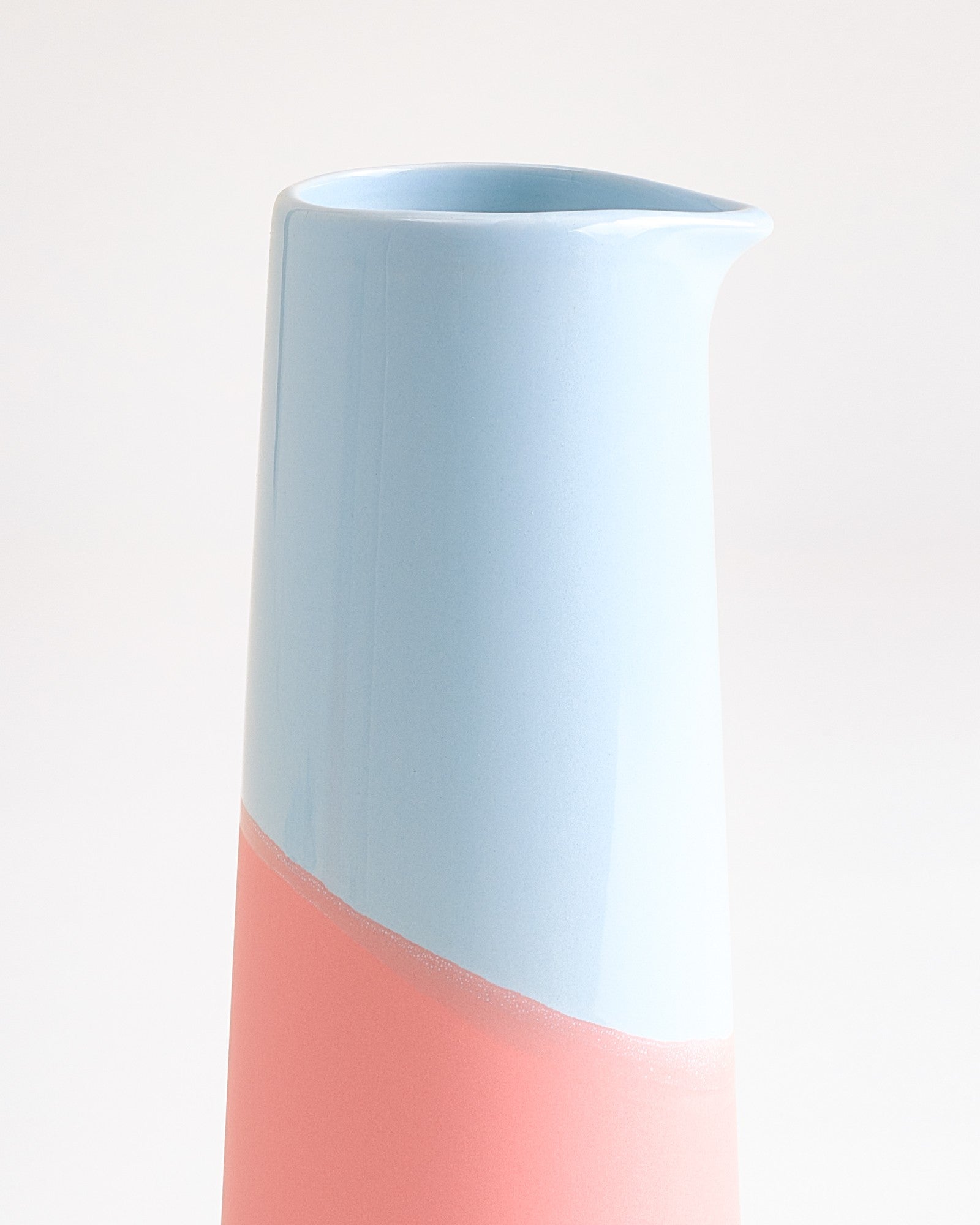 PINGUIM - CARAFE LIGHT BLUE, PINK