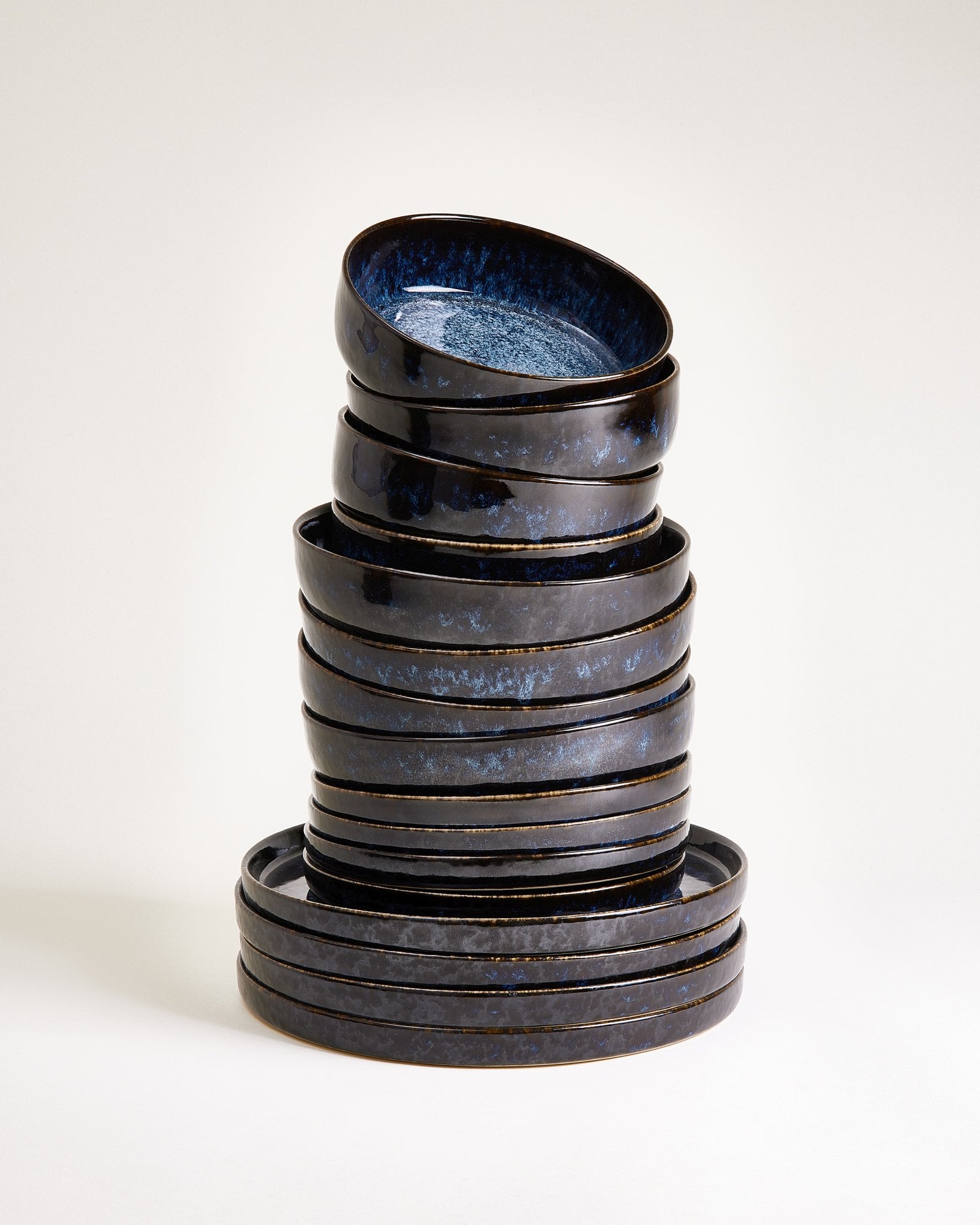 CORDOAMA - TABLEWARE SET MODERN DARK BLUE 16 PIECES