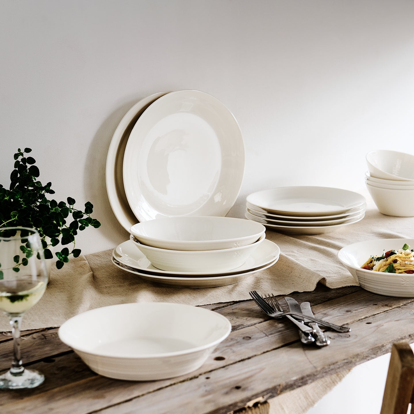1815 Pure Dinner Set, 12 piece