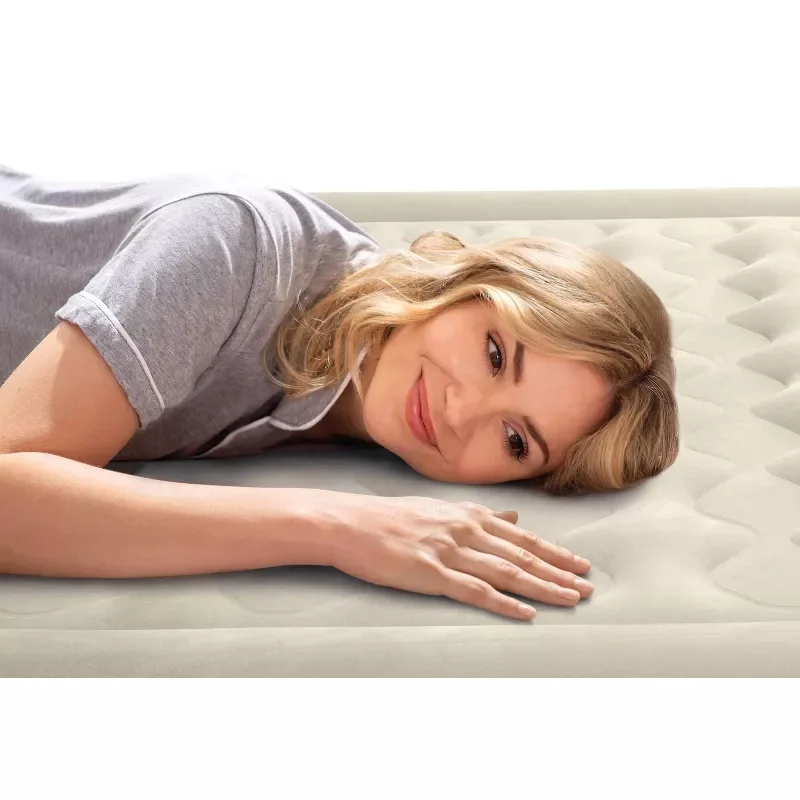 Ultra Plush 20" Queen Air Mattress with 120V Internal Pump - Image 3