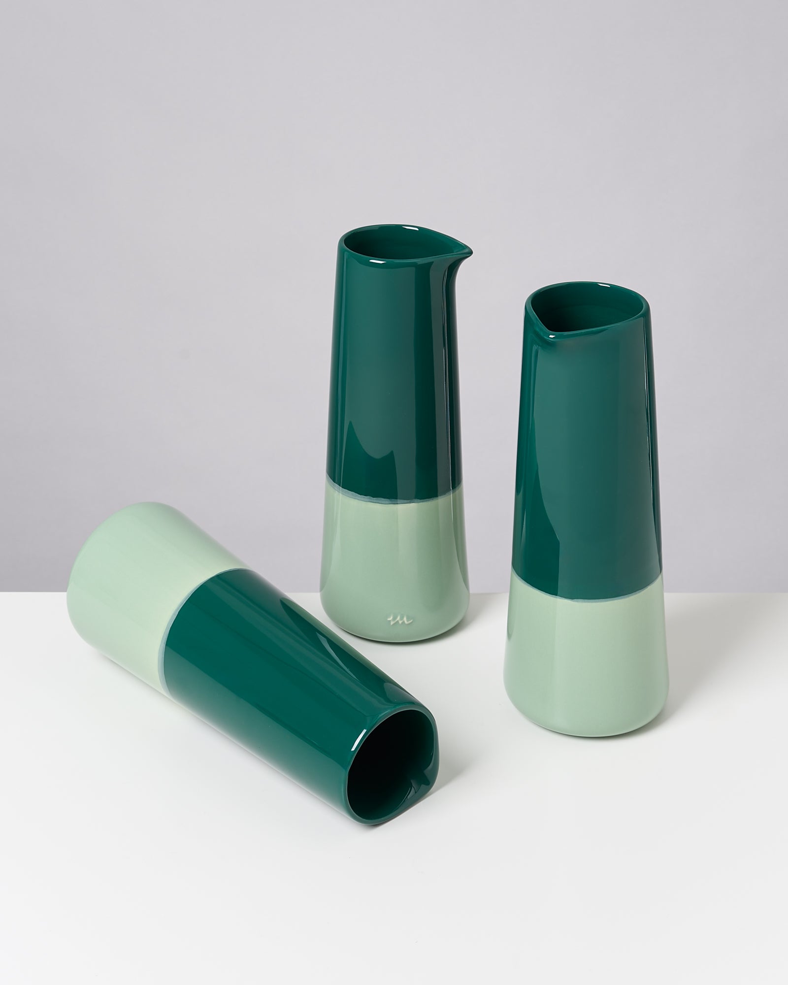 PINGUIM - DECANTER DARKGREEN SAGE