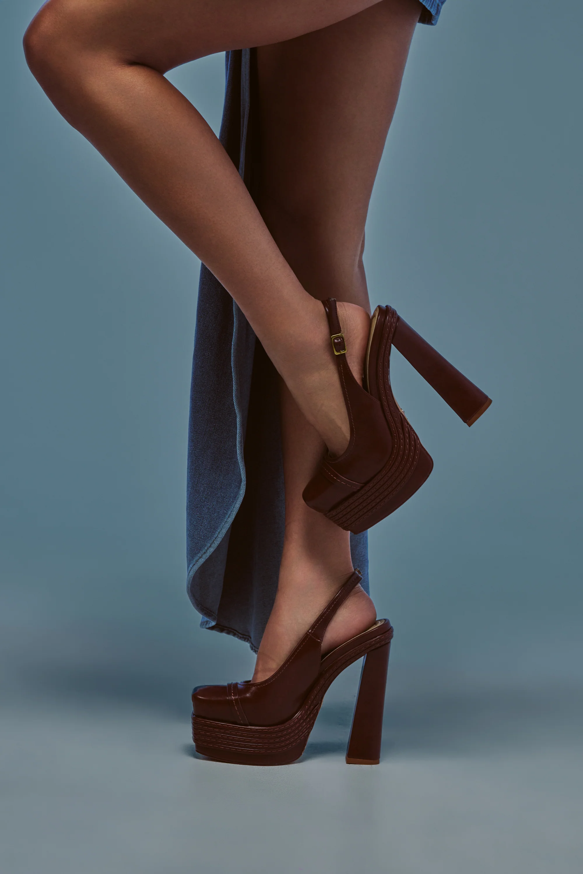 AZALEA WANG PEGGY BROWN PU BLOCK PUMP - Akira Store