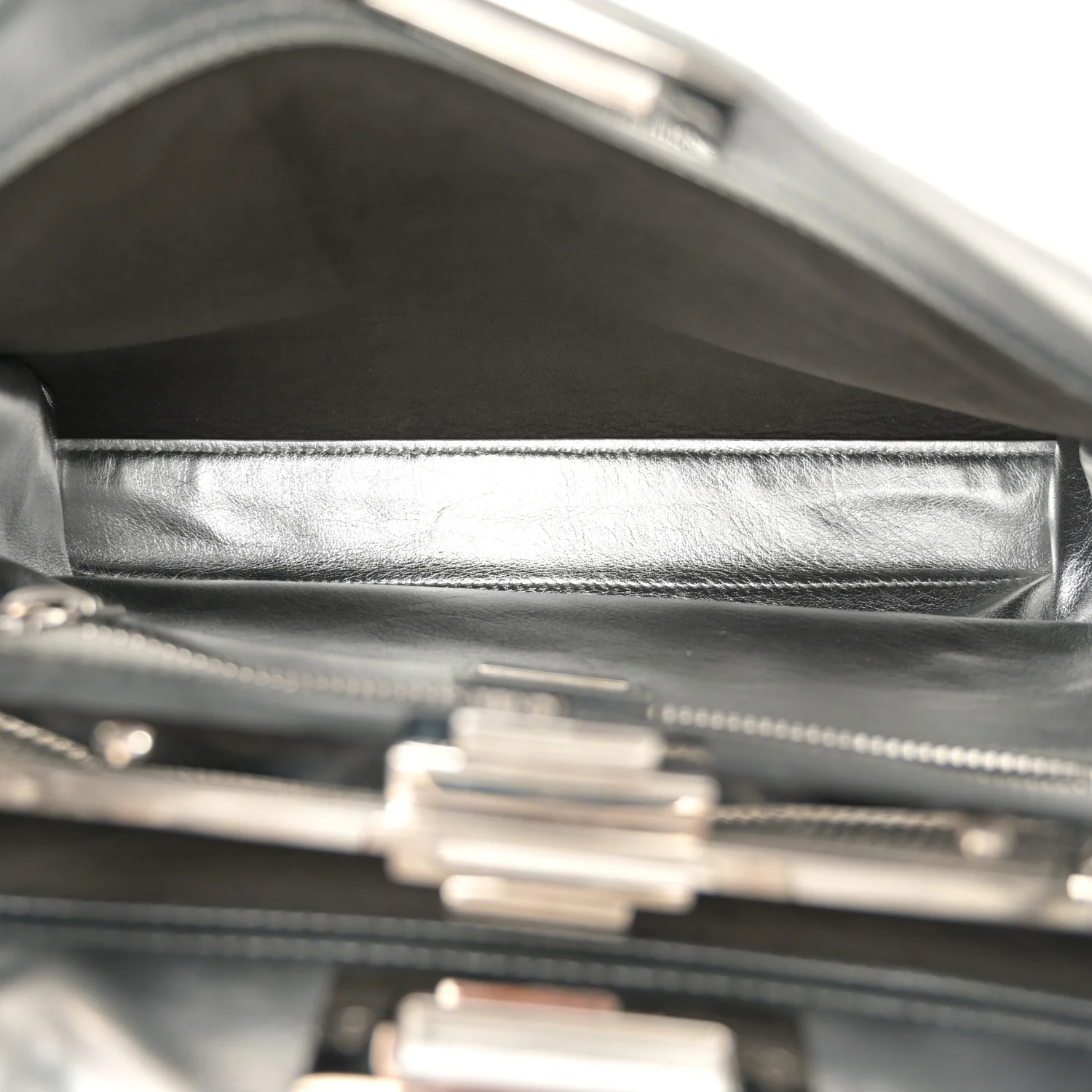 Vitello Catalan Mirror Medium Peekaboo Iconic Satchel Argento
