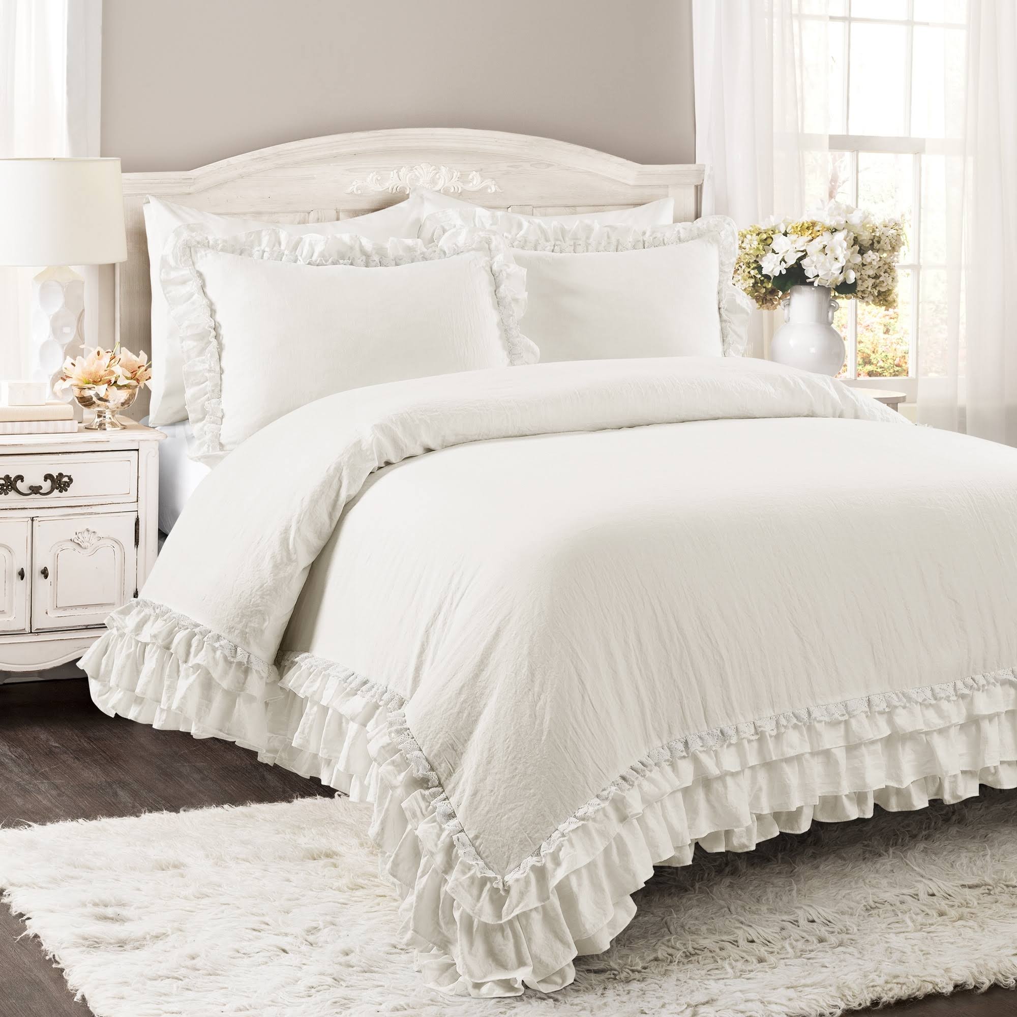 Lush Decor Ella Shabby Chic Ruffle Lace Comforter White 3PC Set Full/Queen