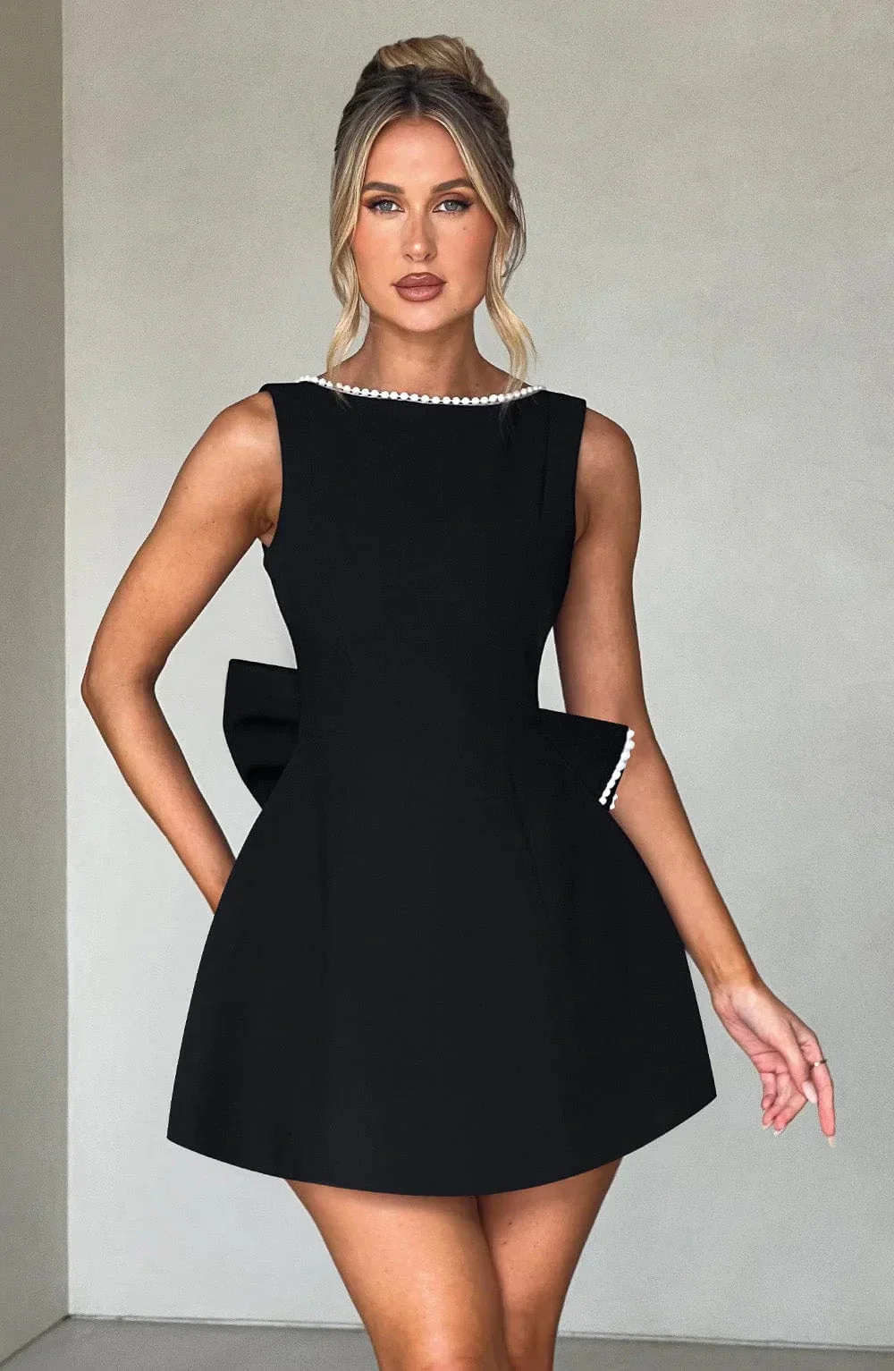 Robe de cocktail pour femme à dos noué
