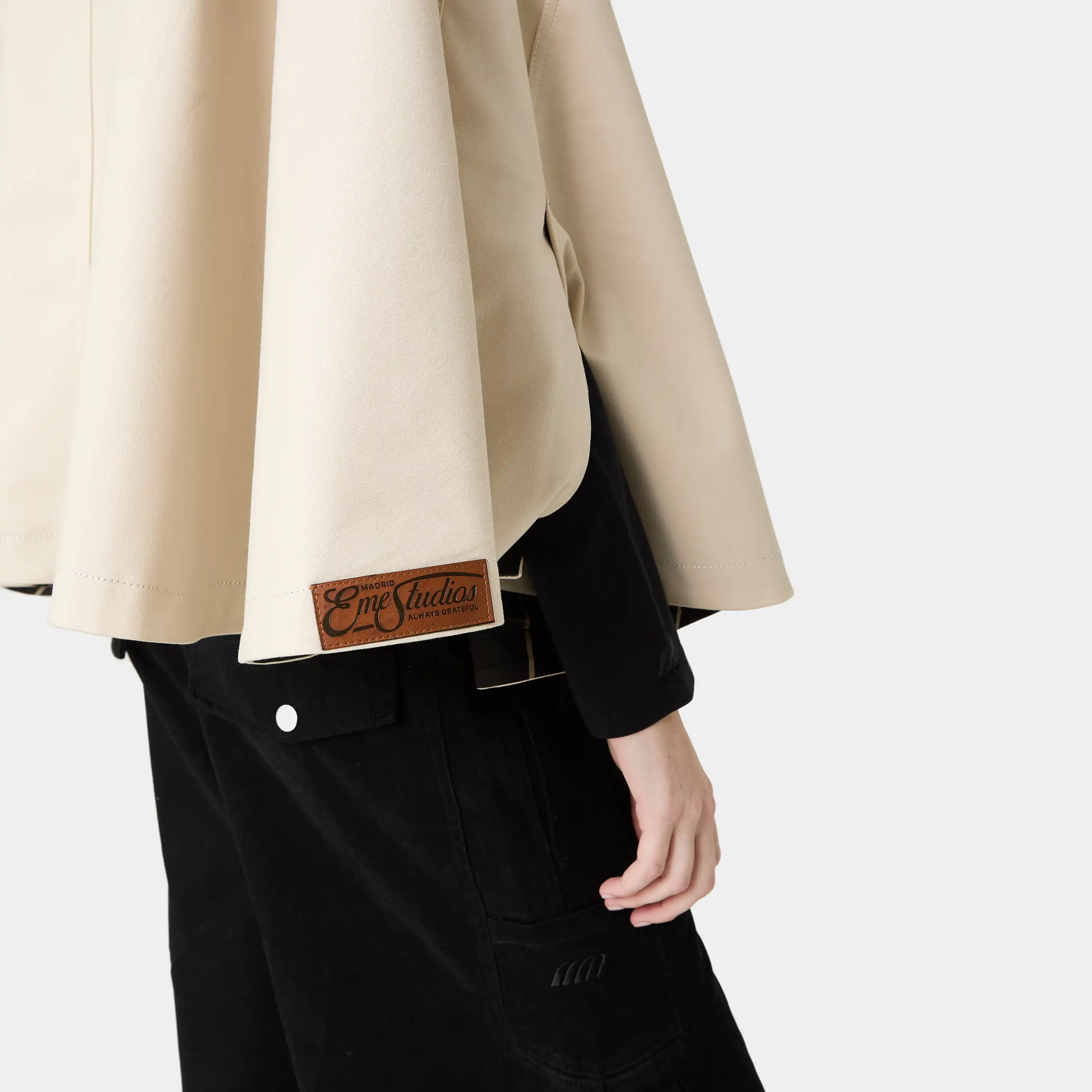 Edra Light Camel Reversible Cape