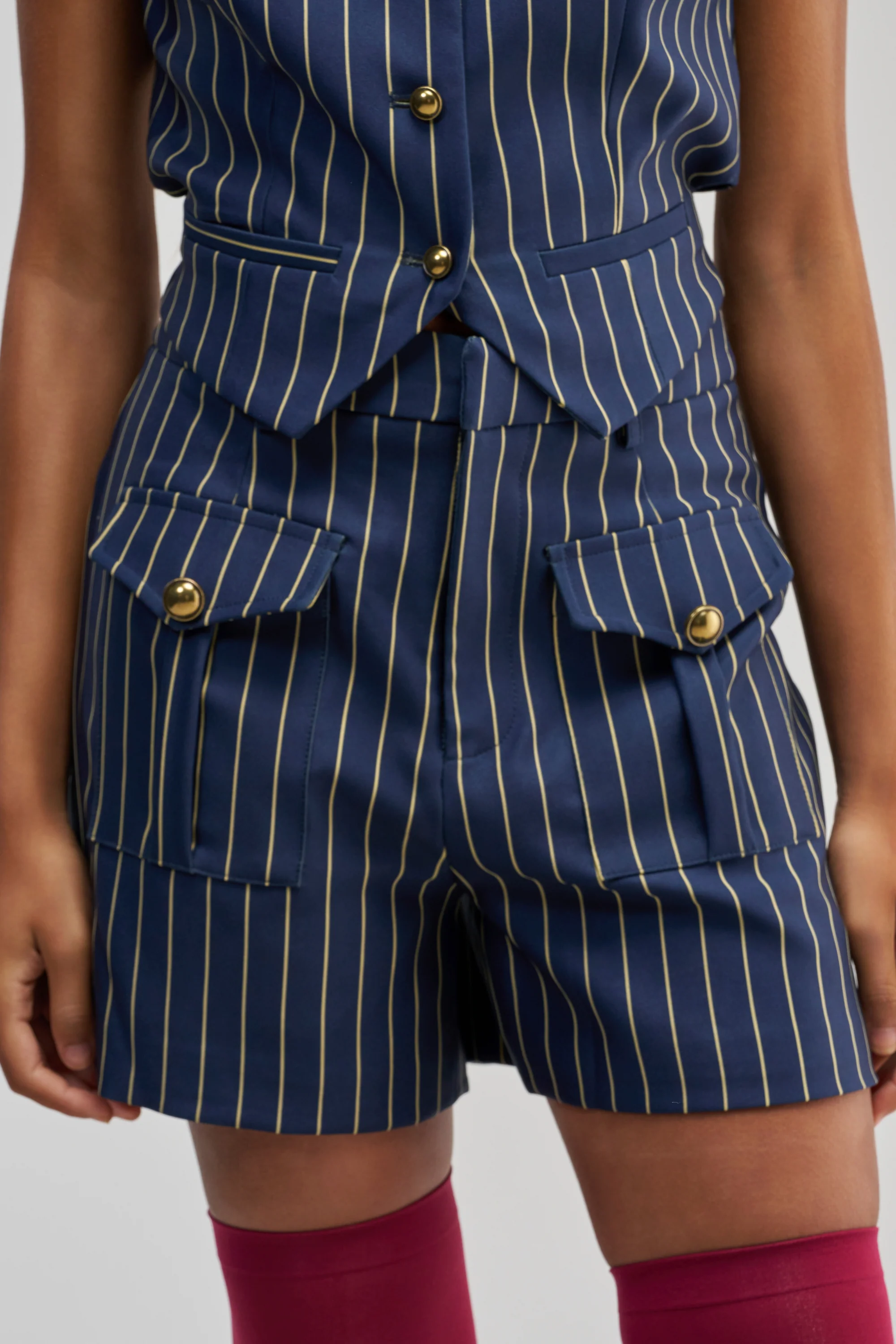 SUNDAY PINSTRIPE SHORTS - Akira Store