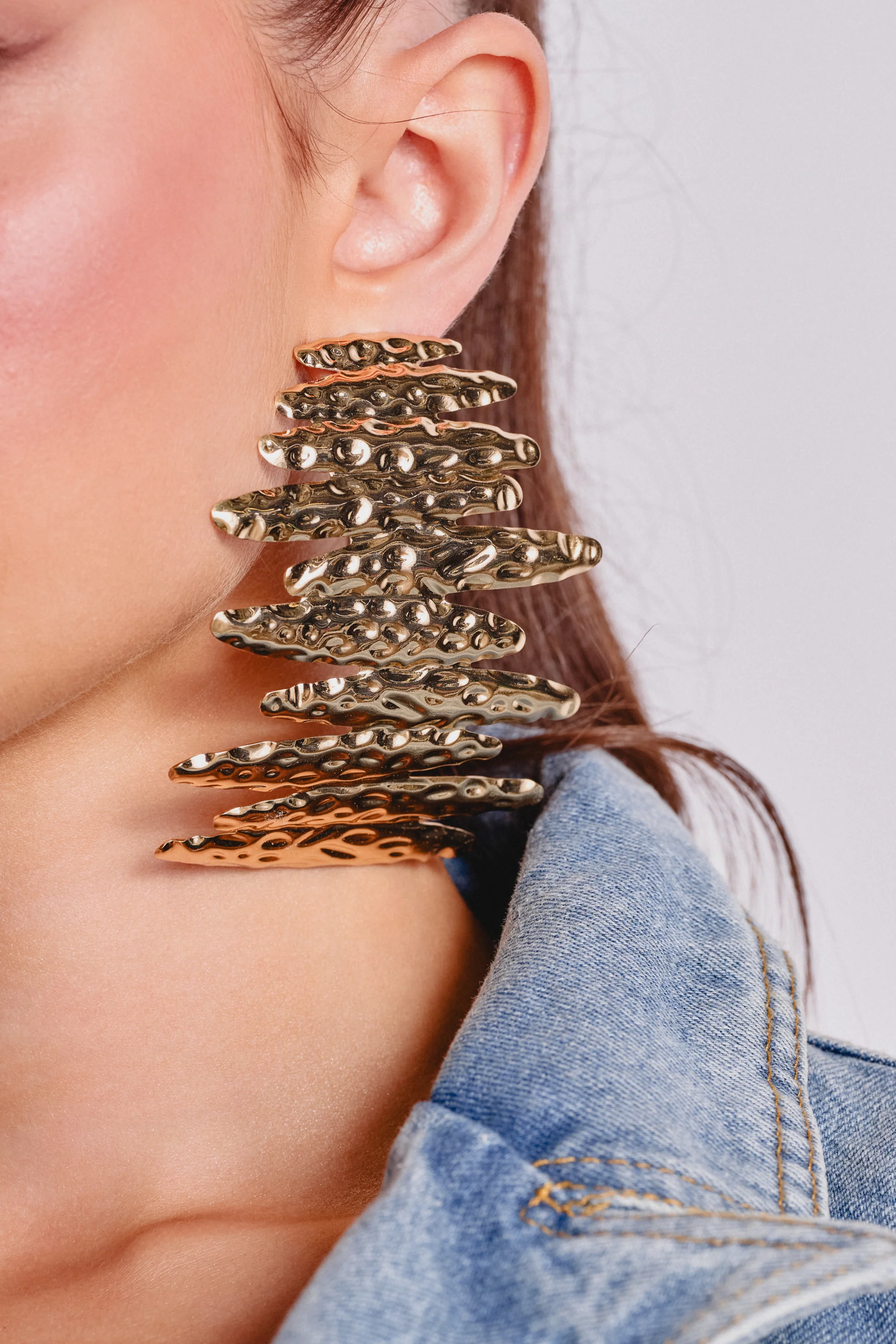 POUR THE SHOTS EARRING - Akira Store