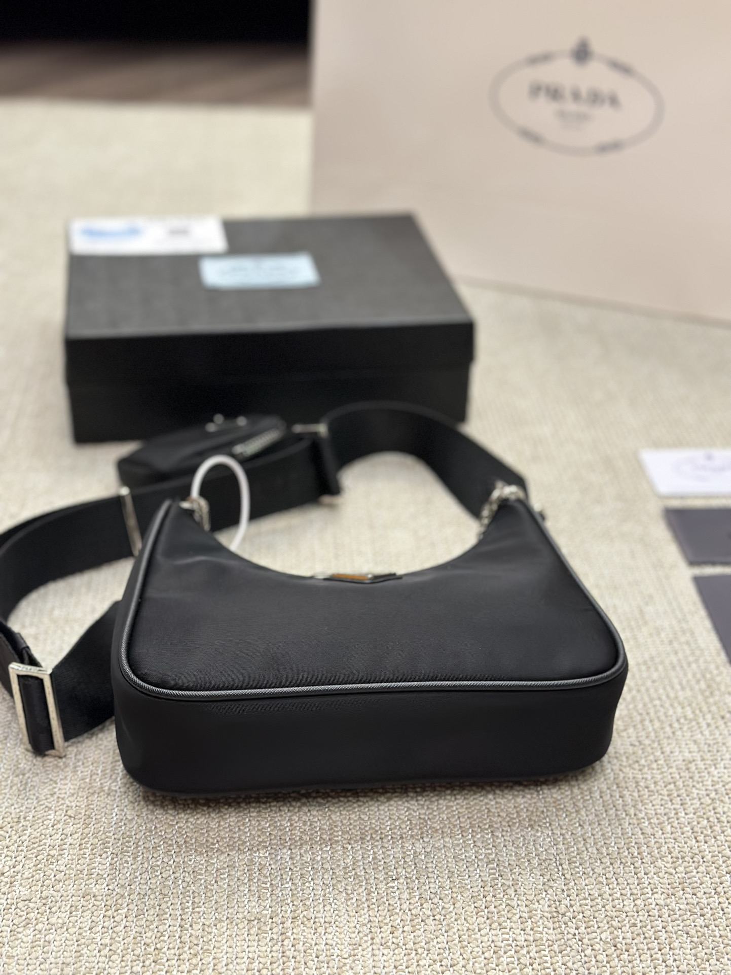 Pra hobo  new arrival bag size : 22 * 16cm