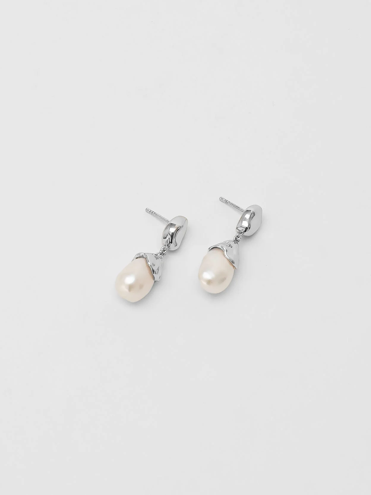 Pearl Drop Earring in Sterling Silver