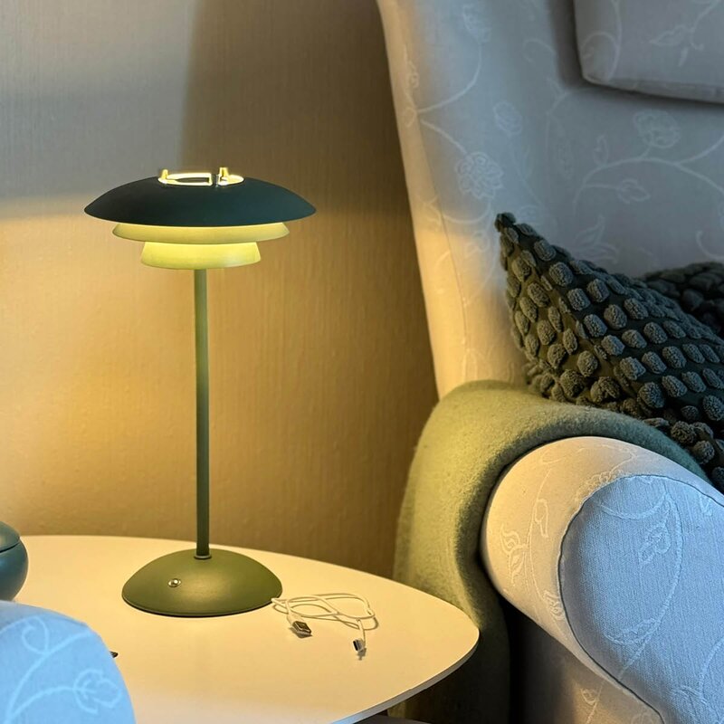 Epsilon Recharge portabel bordlampe 37 cm grønn